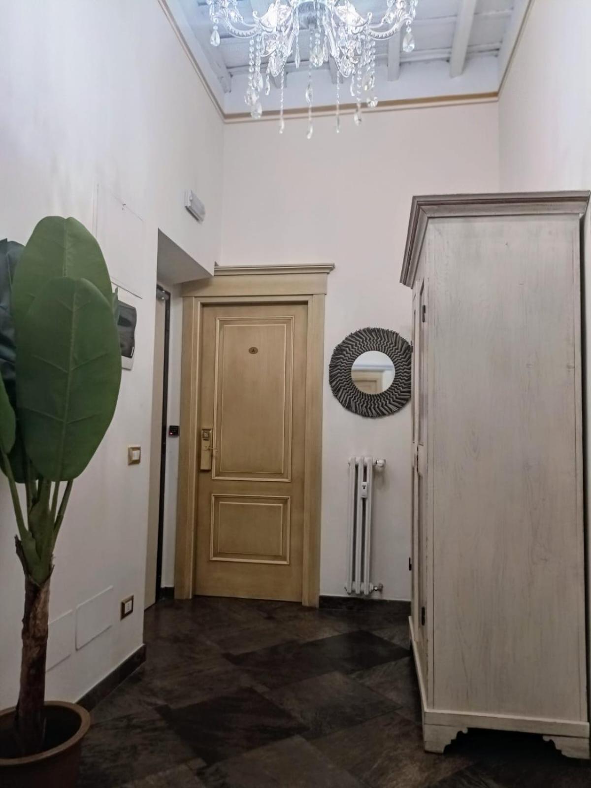 One-Bedroom Apartment photo 3
