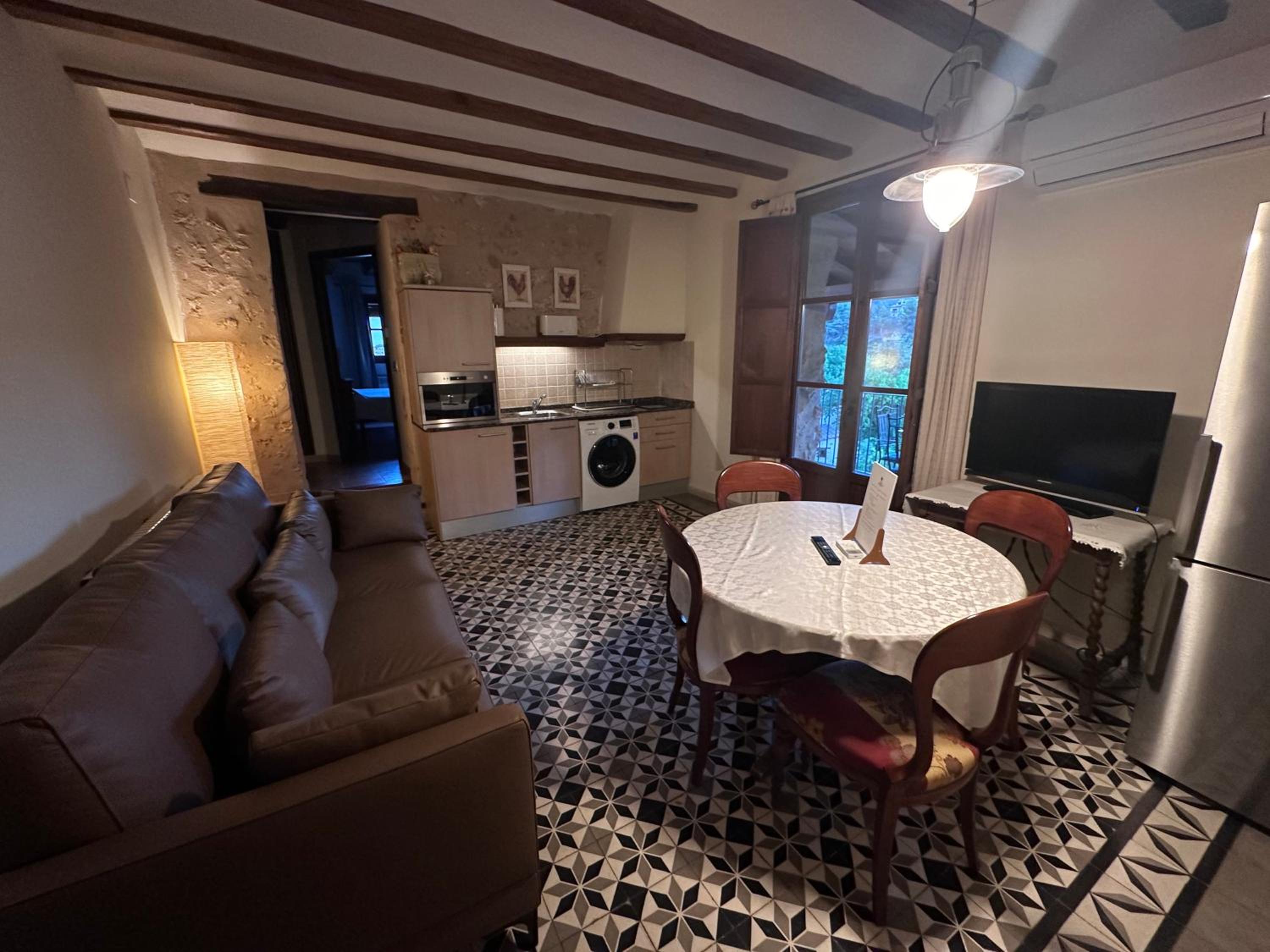 Apartment with Terrace photo 2