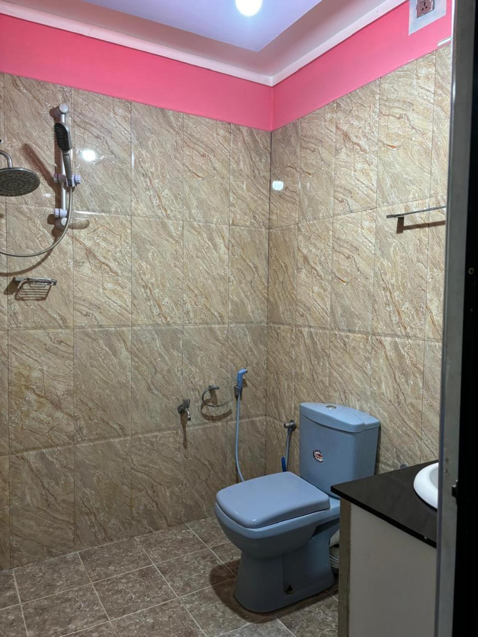 Single Room photo 2