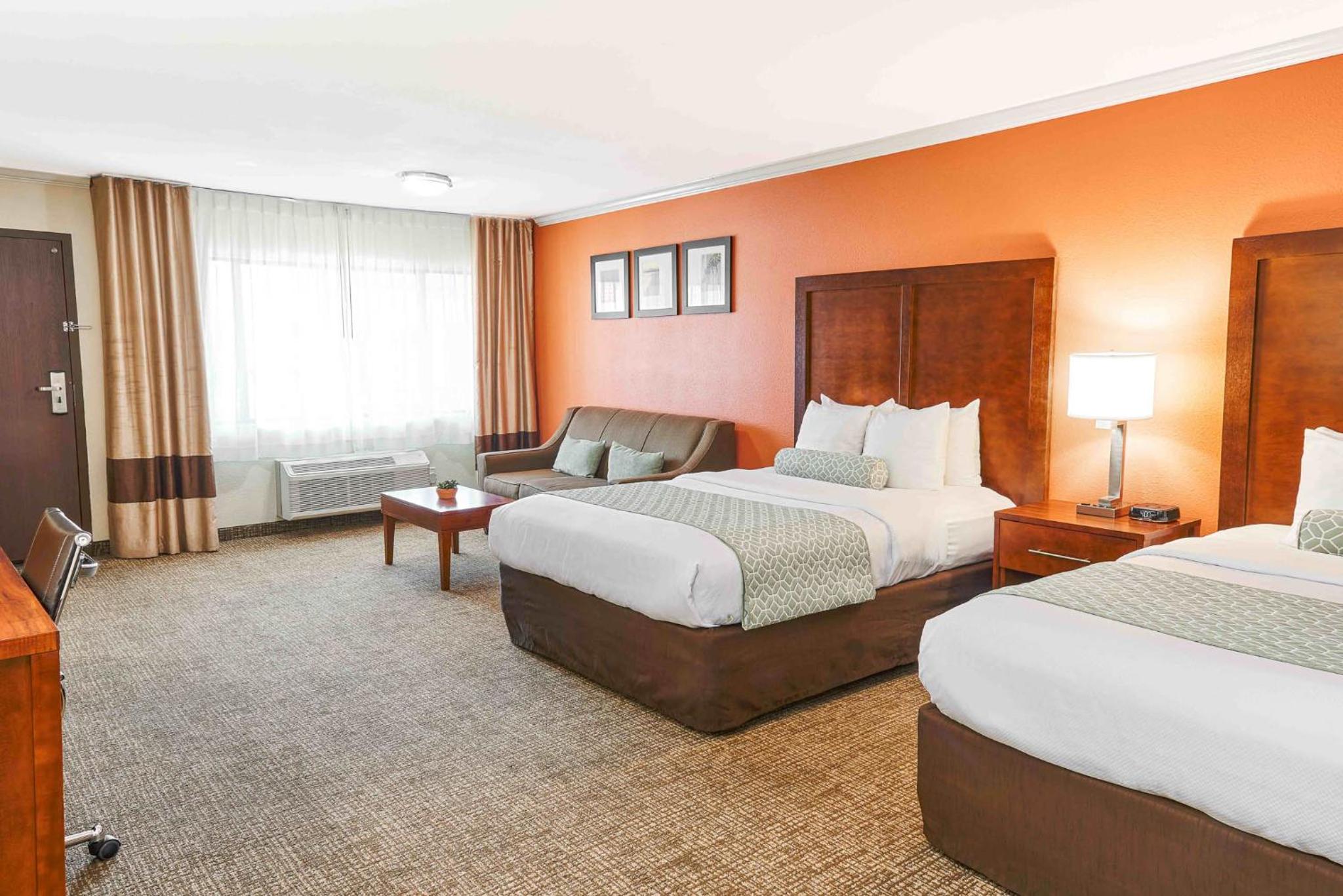 Large Family Room With Two Queen Beds And Sofa Bed - Non Smoking/Exterior Corridor