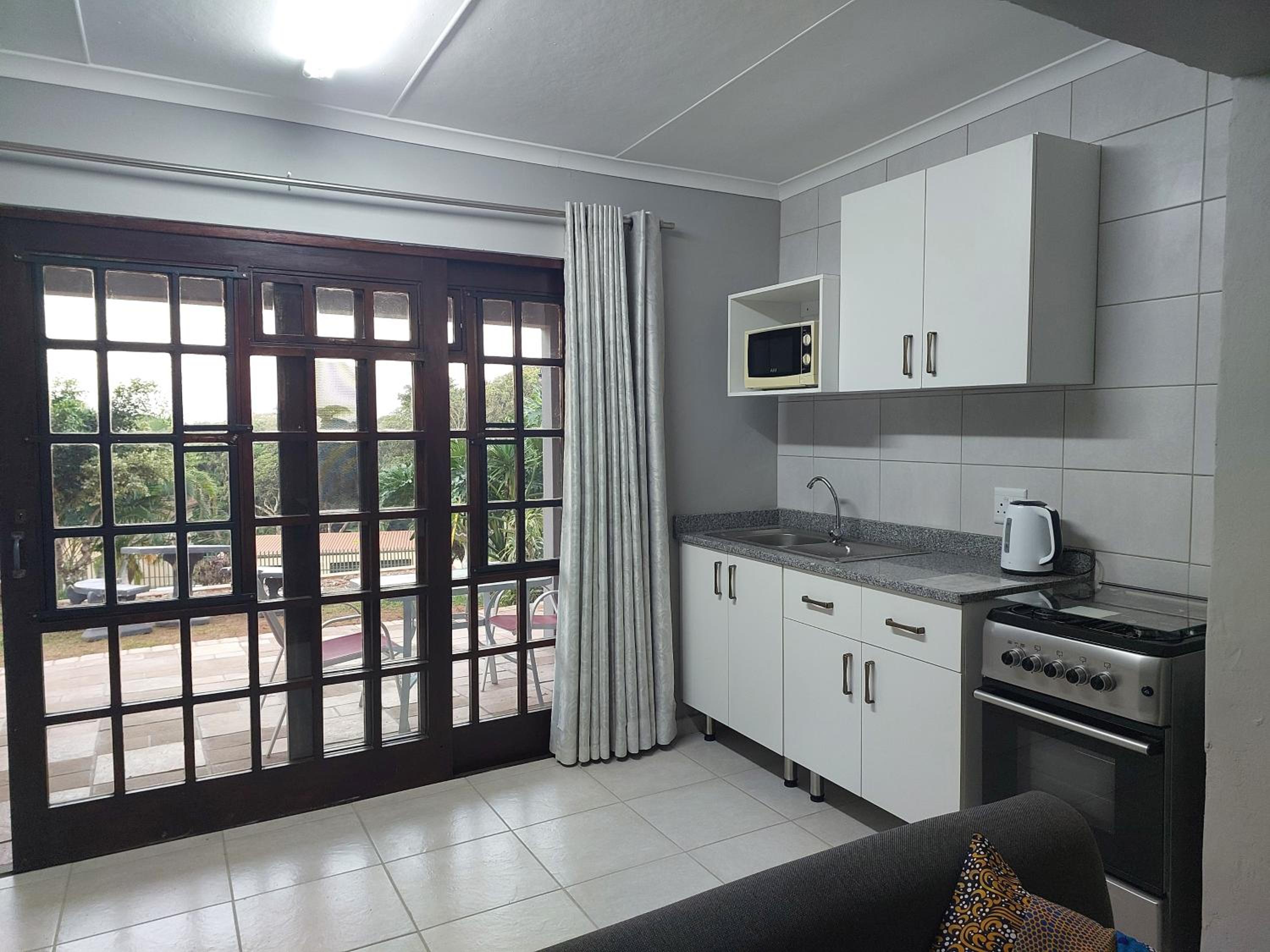 Studio with Garden View - Photo 18