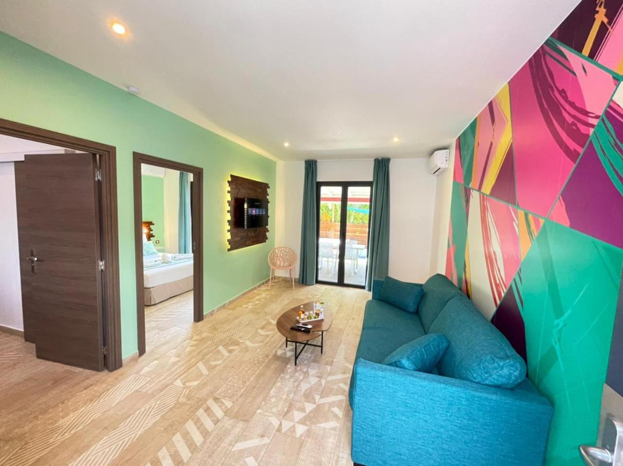 Suite with Private Pool photo 1