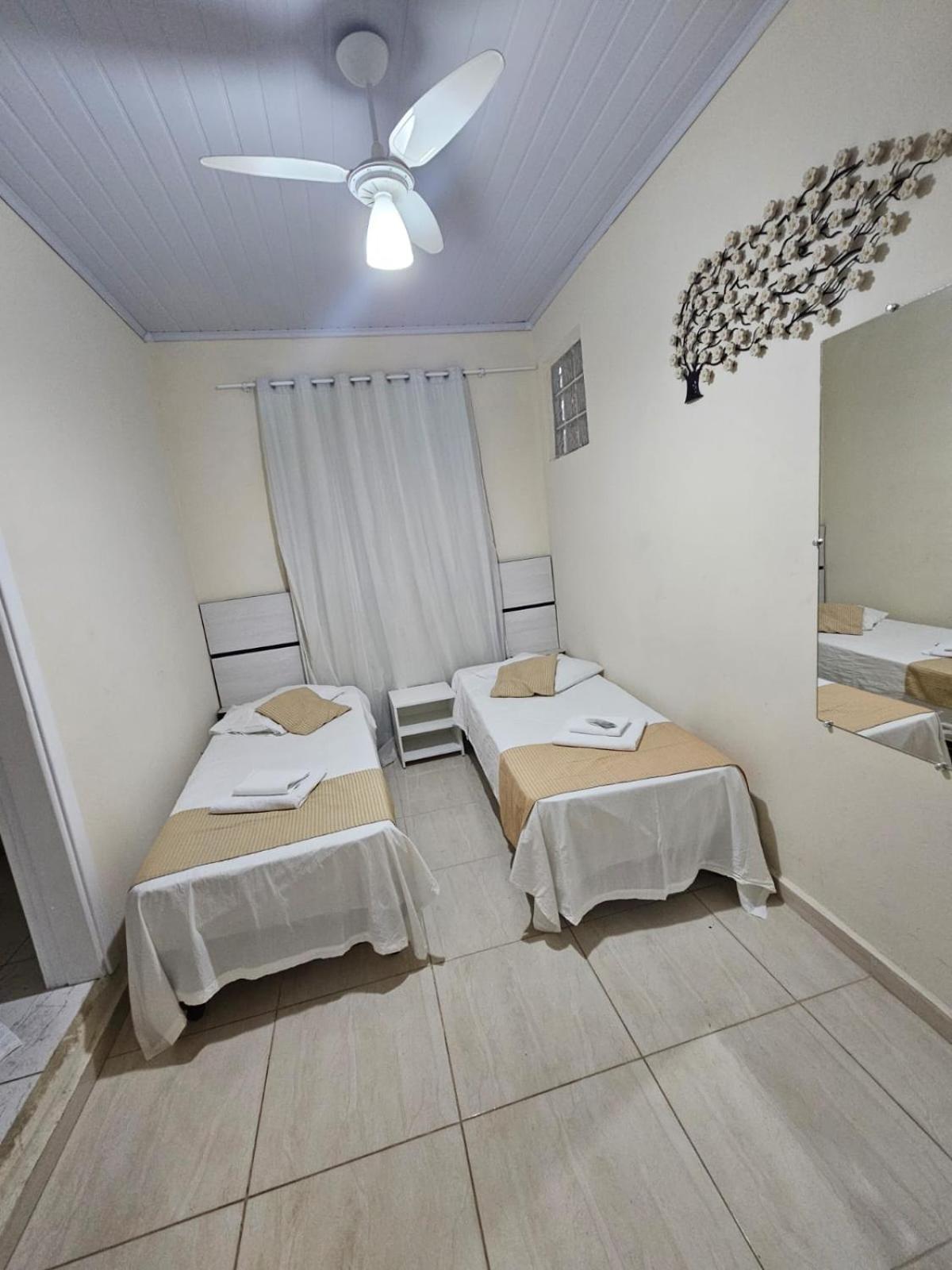 Large Twin Room photo 2