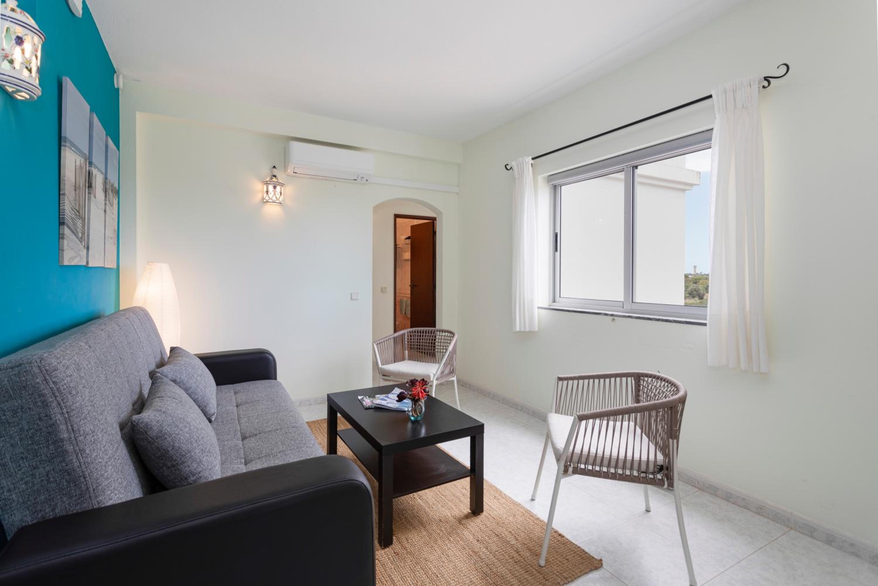 Apartment with Garden View