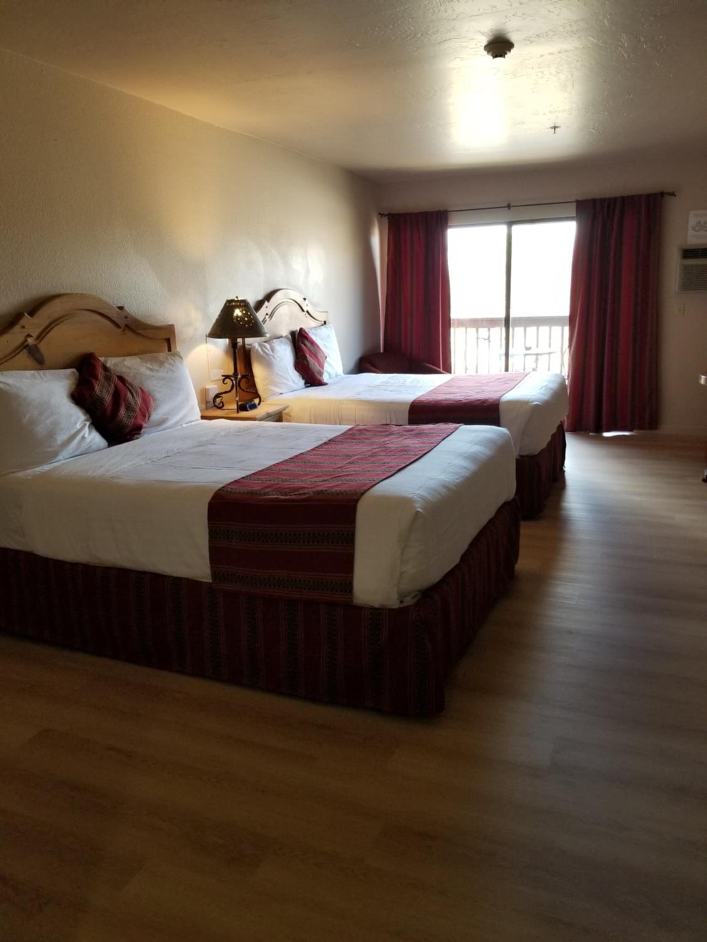 Double Room - Photo 7