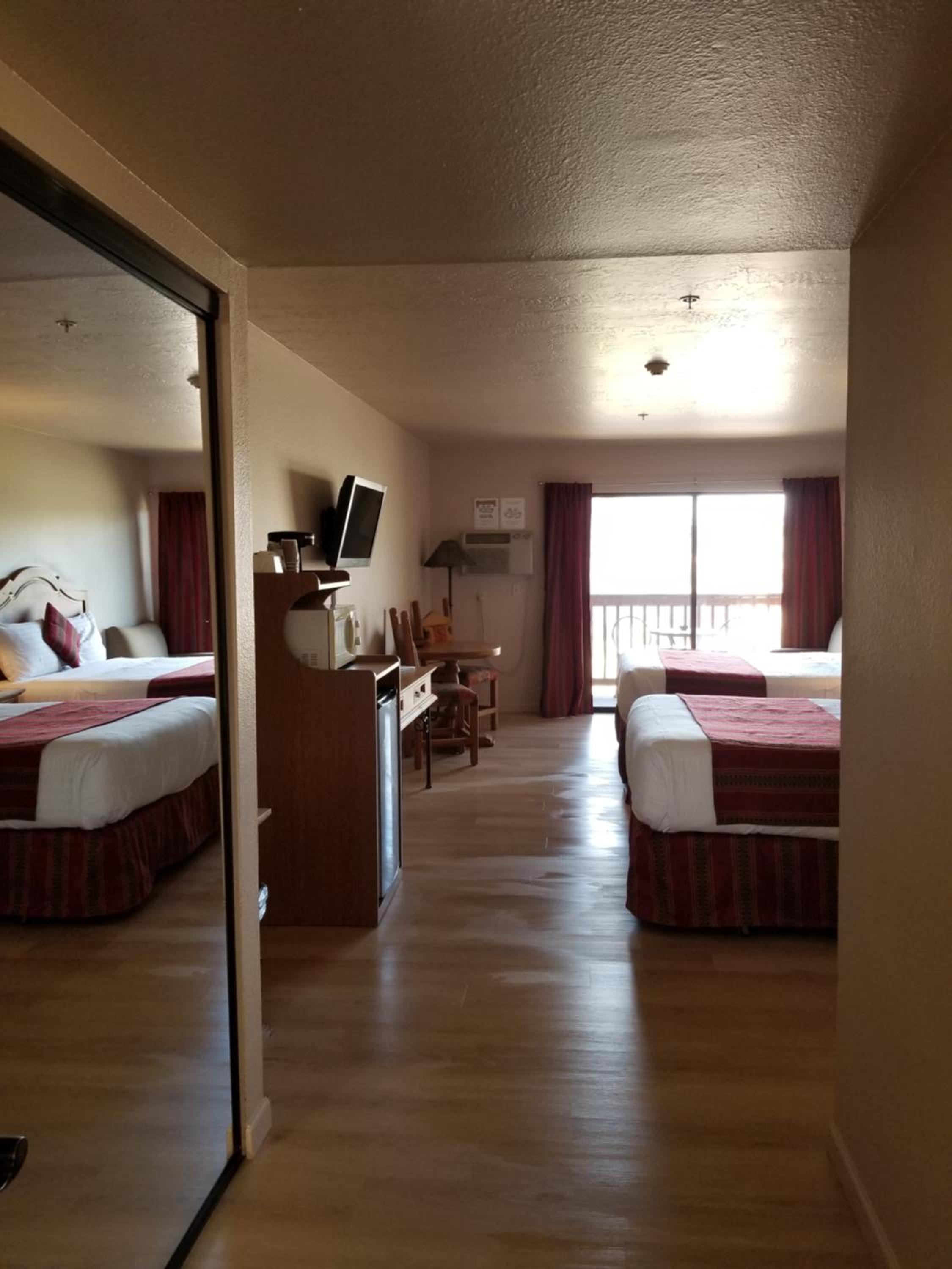 Double Room - Photo 9