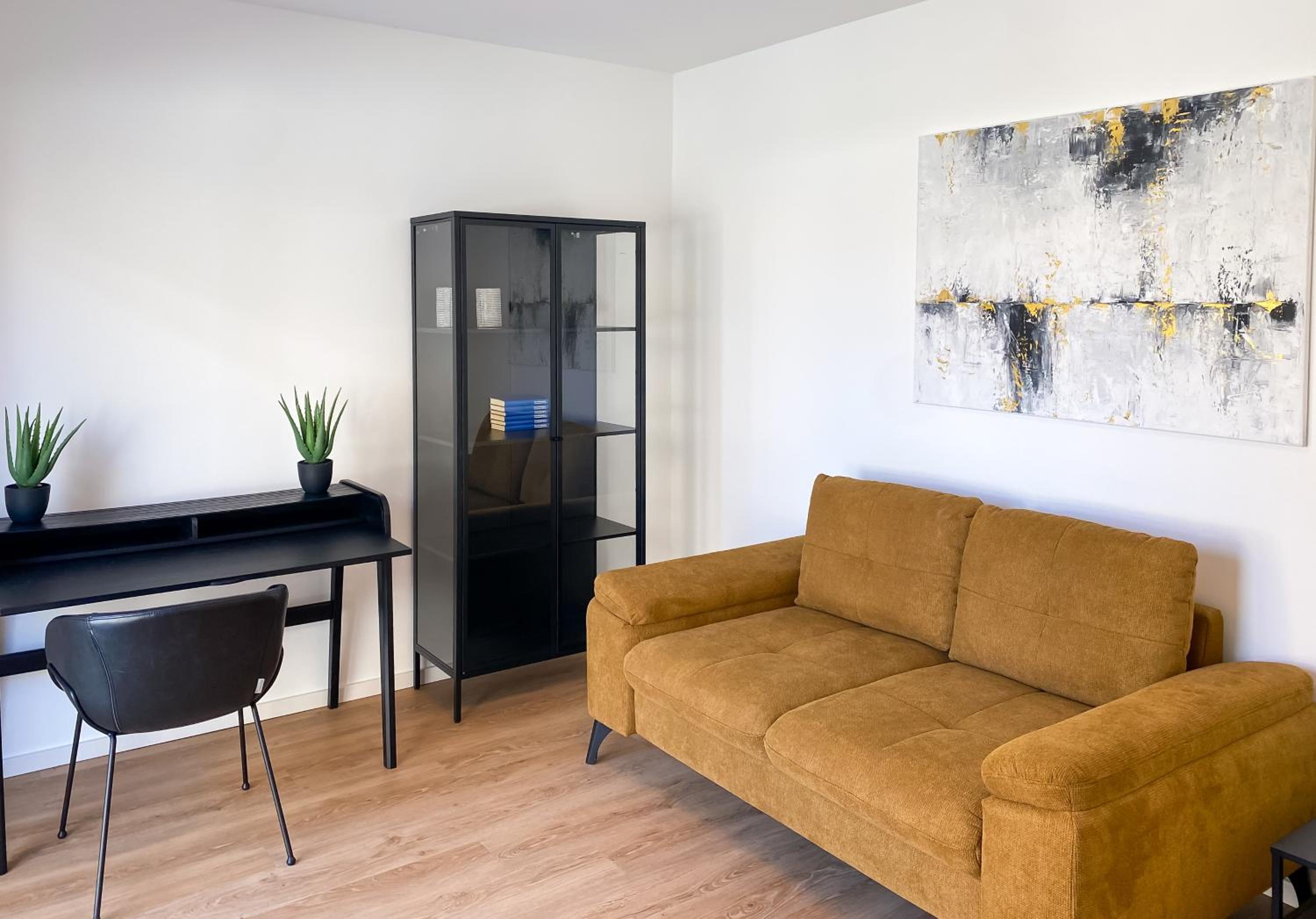 Three-Bedroom Apartment photo 3