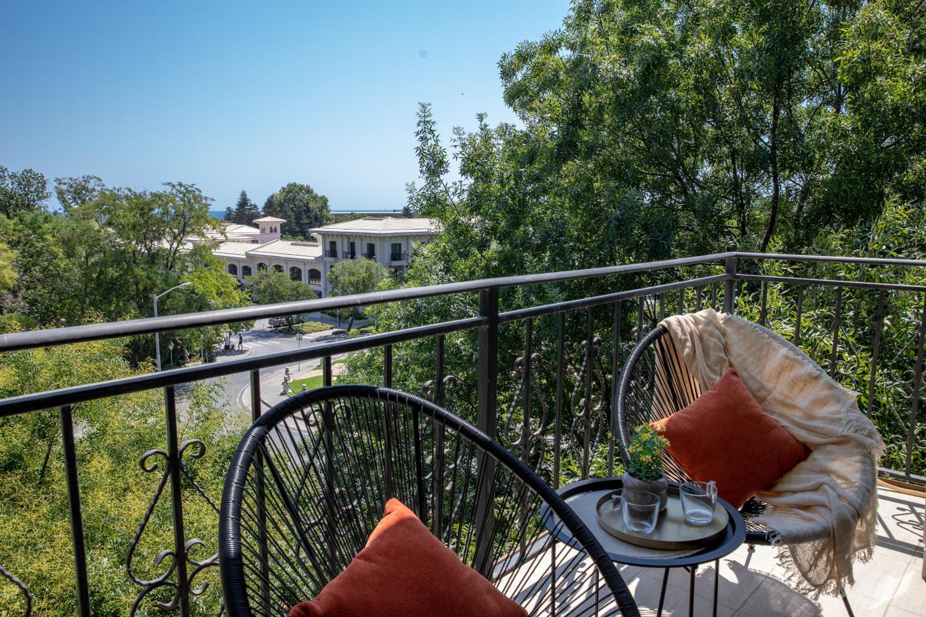 Two-Bedroom Apartment with Terrace and Sea View photo 1