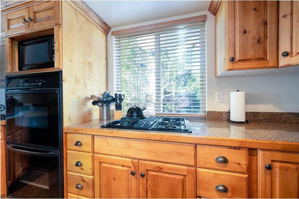 Two-Bedroom House photo 2
