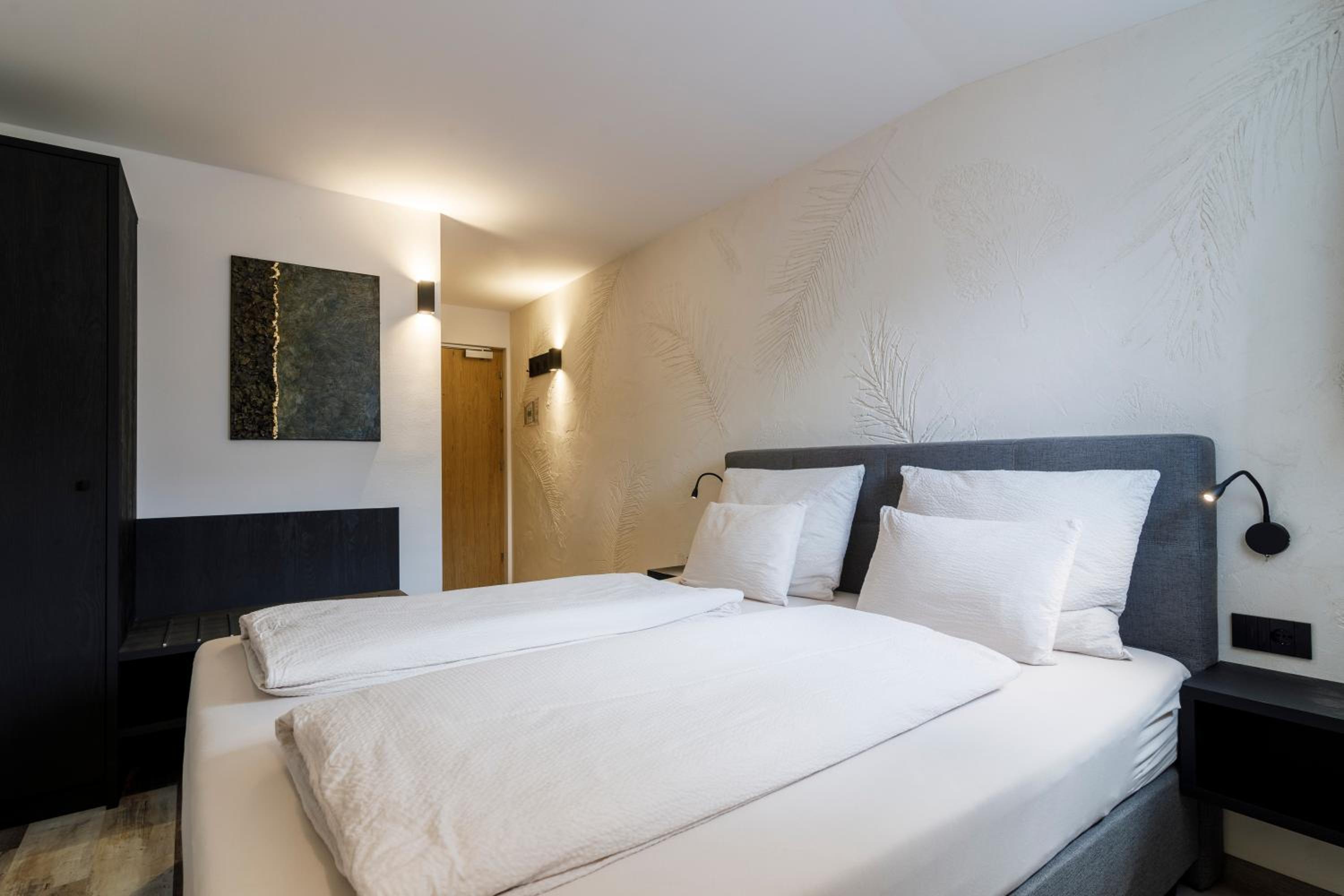 Double Room with Private Bathroom photo 3