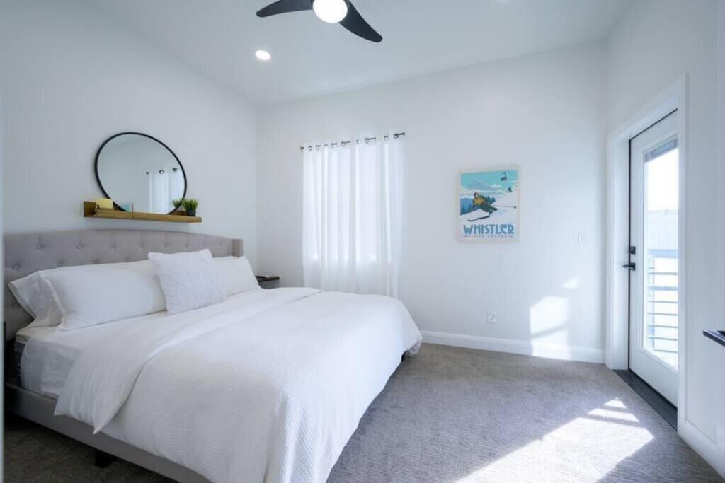 Four-Bedroom House photo 2