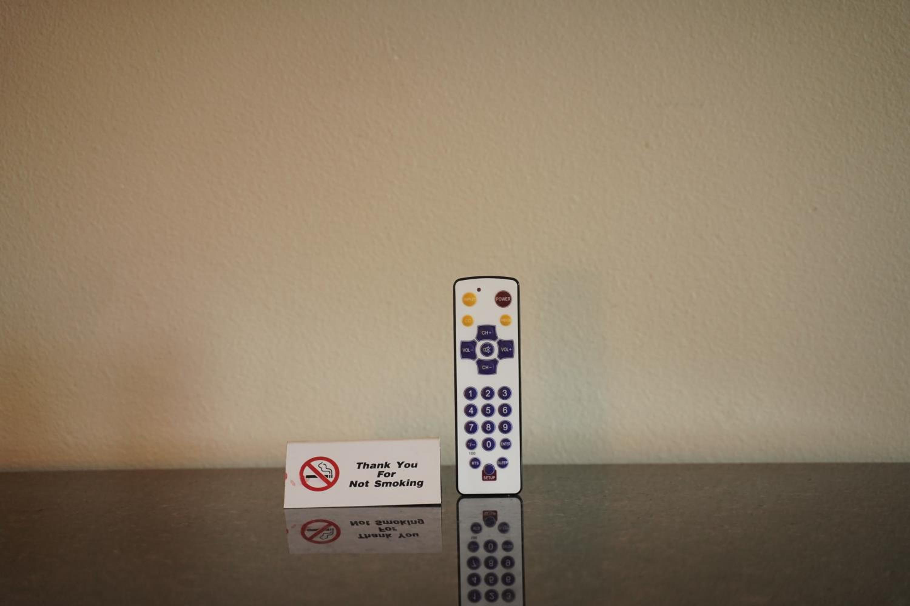King Room - Non-Smoking - Photo 12