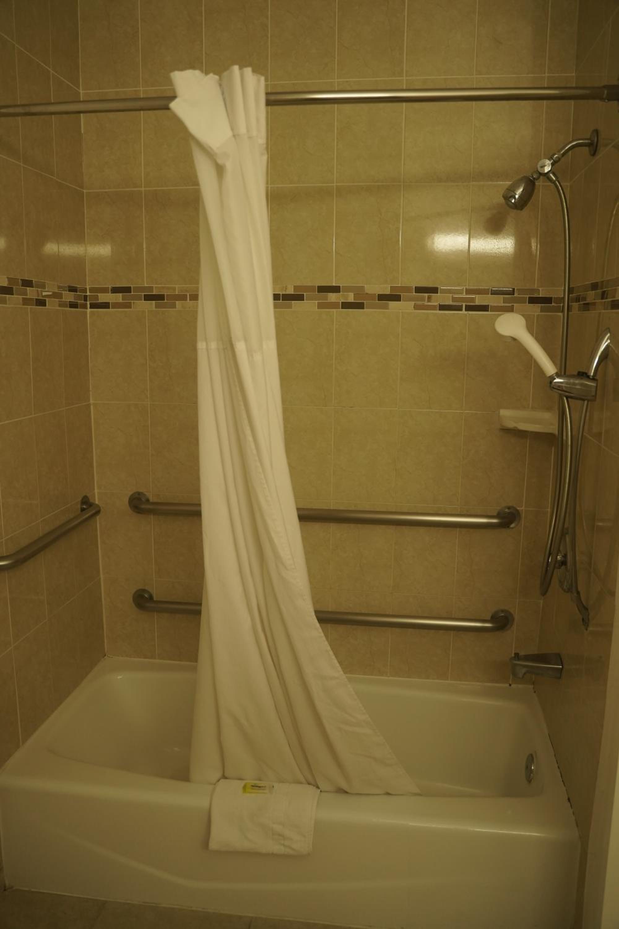 Harbor Inn & Suites, 写真 2