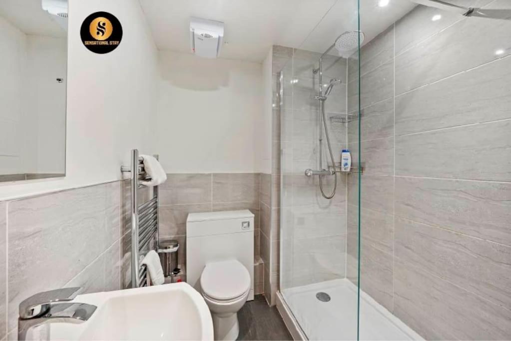 Two-Bedroom Apartment - Photo 15