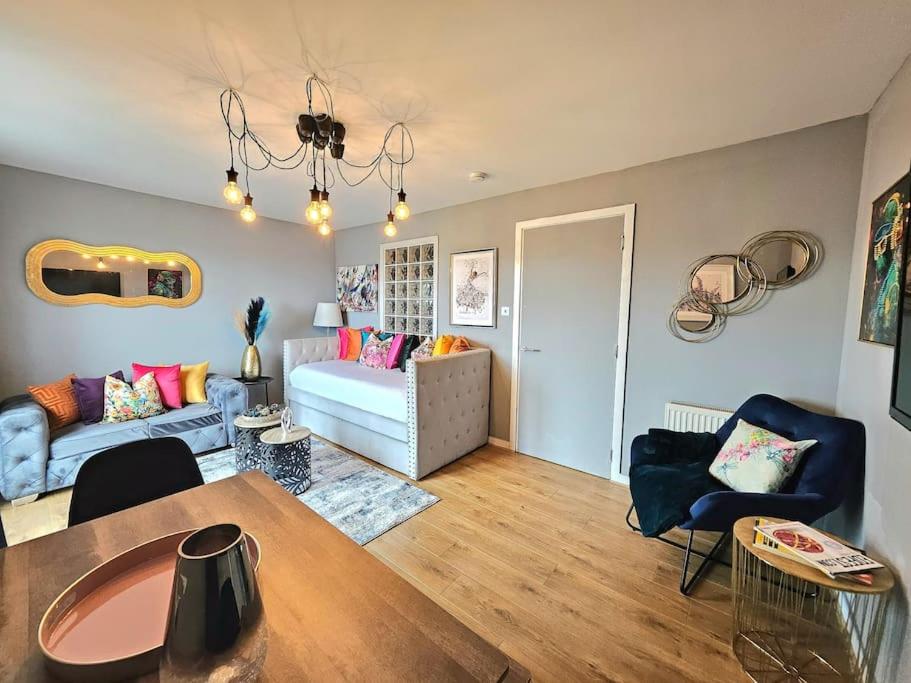 Two-Bedroom Apartment - Photo 1