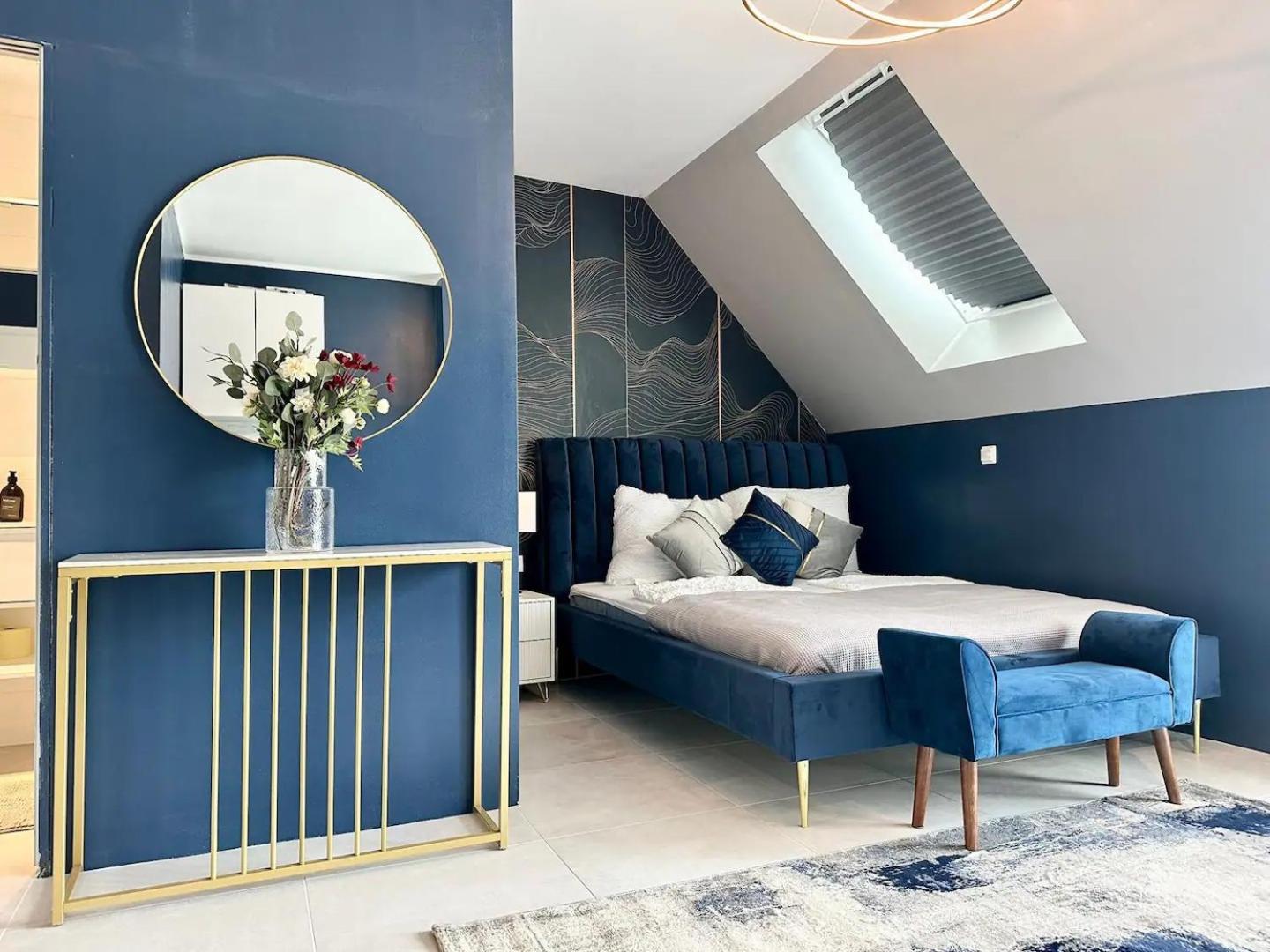 Classic One-Bedroom Apartment With King Bed