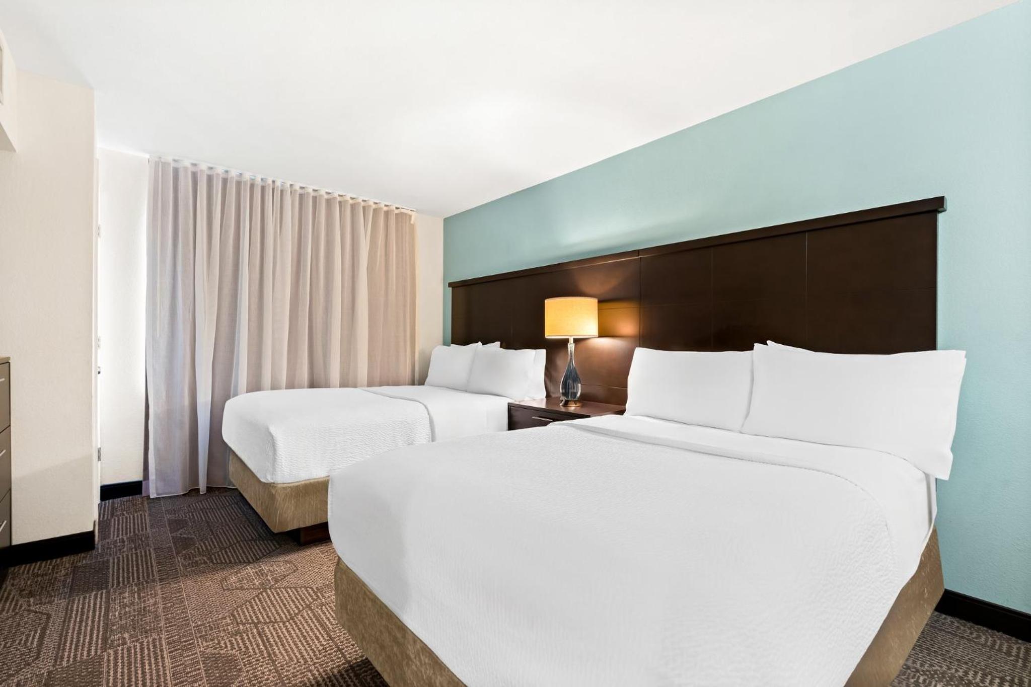 One-Bedroom Suite with Two Double Beds - Photo 5