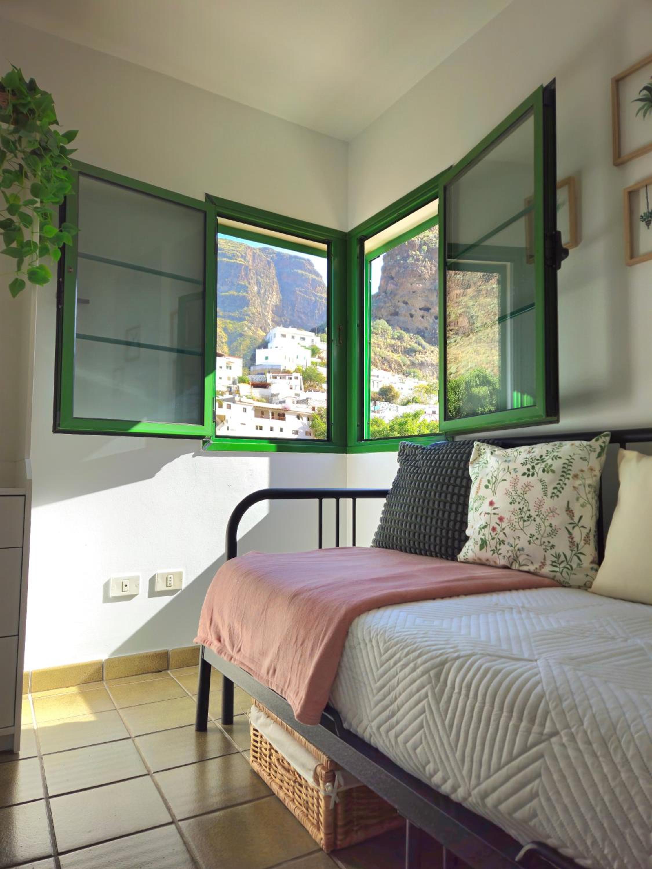 Three-Bedroom Villa photo 3