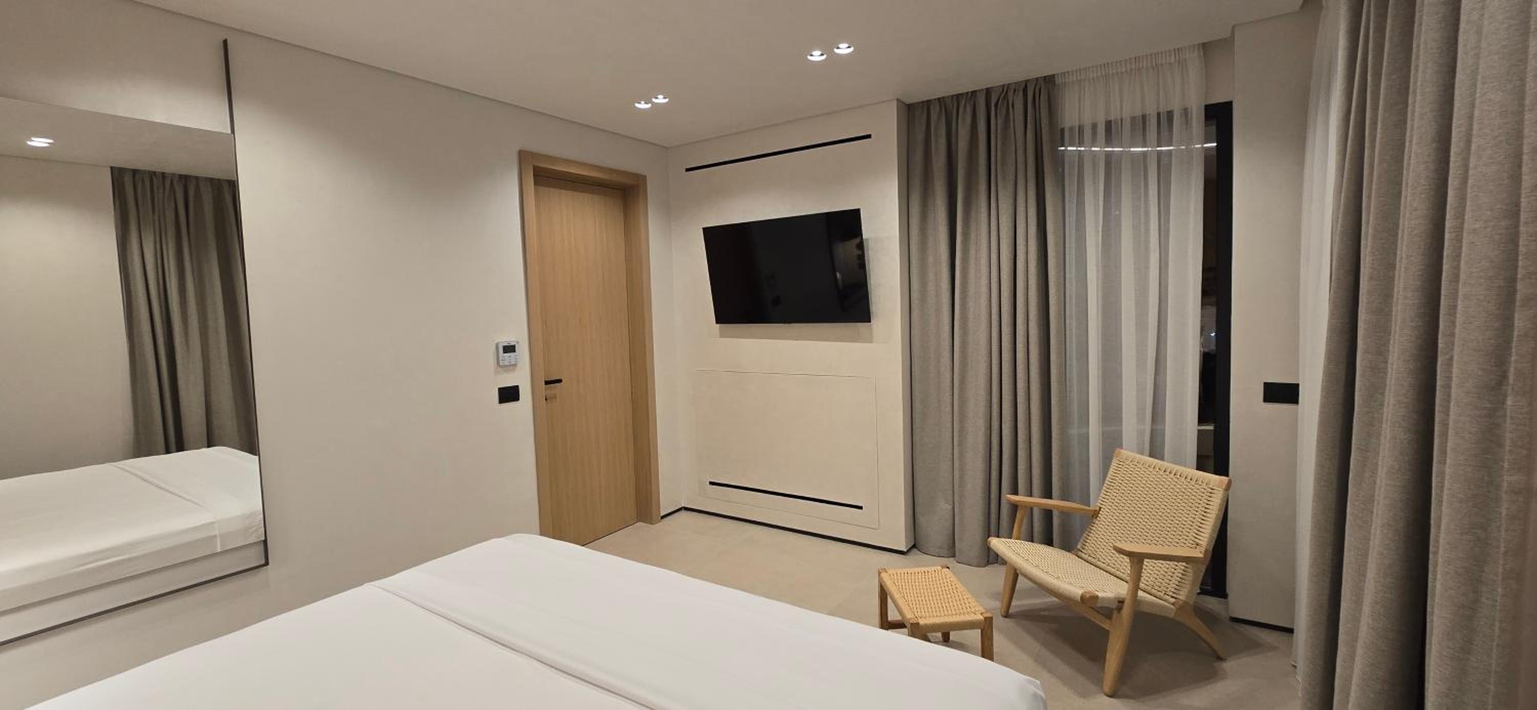 King Suite with Sea View photo 3