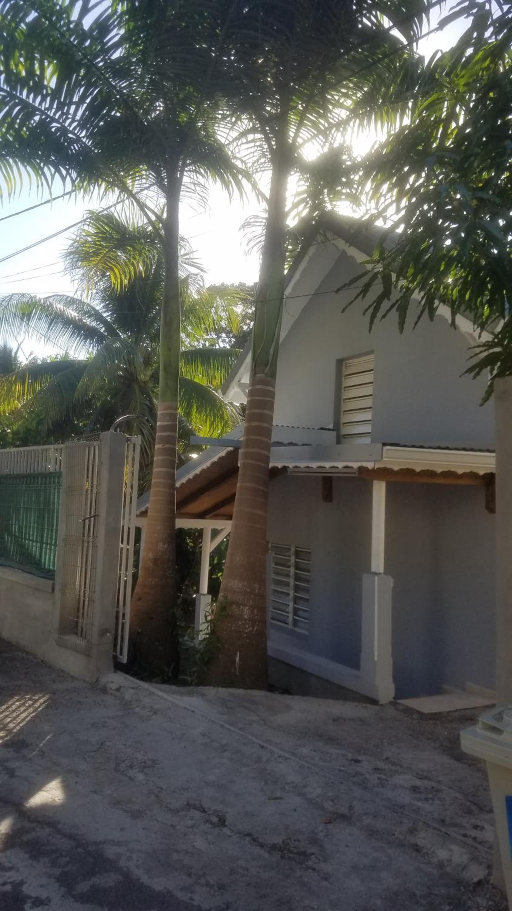 One-Bedroom House photo 2