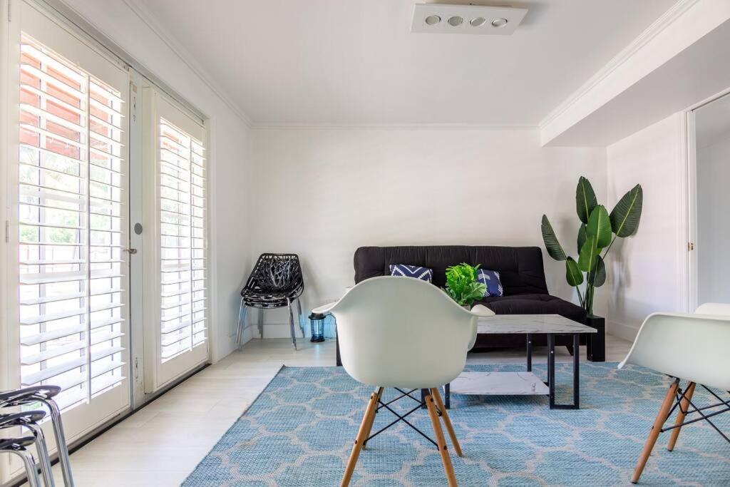 Four-Bedroom House photo 3