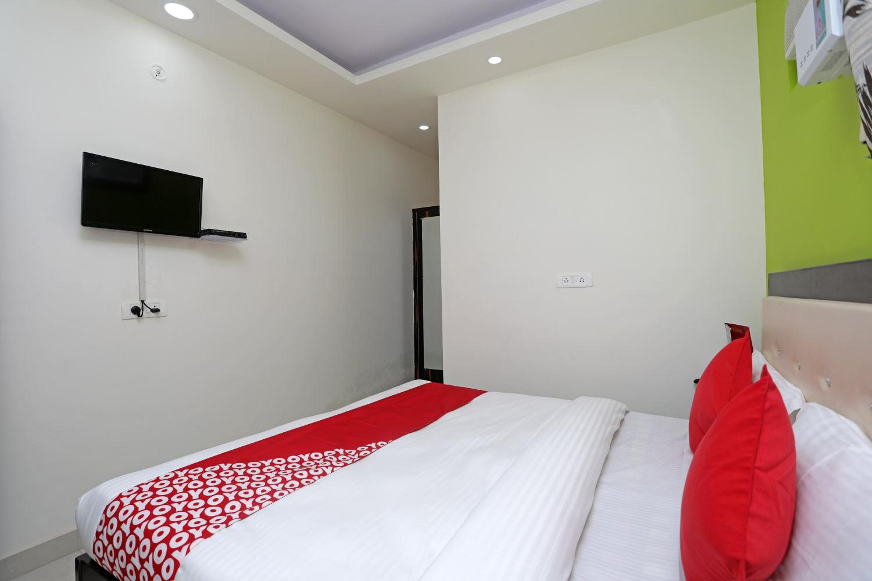 Standard Double Room photo 3
