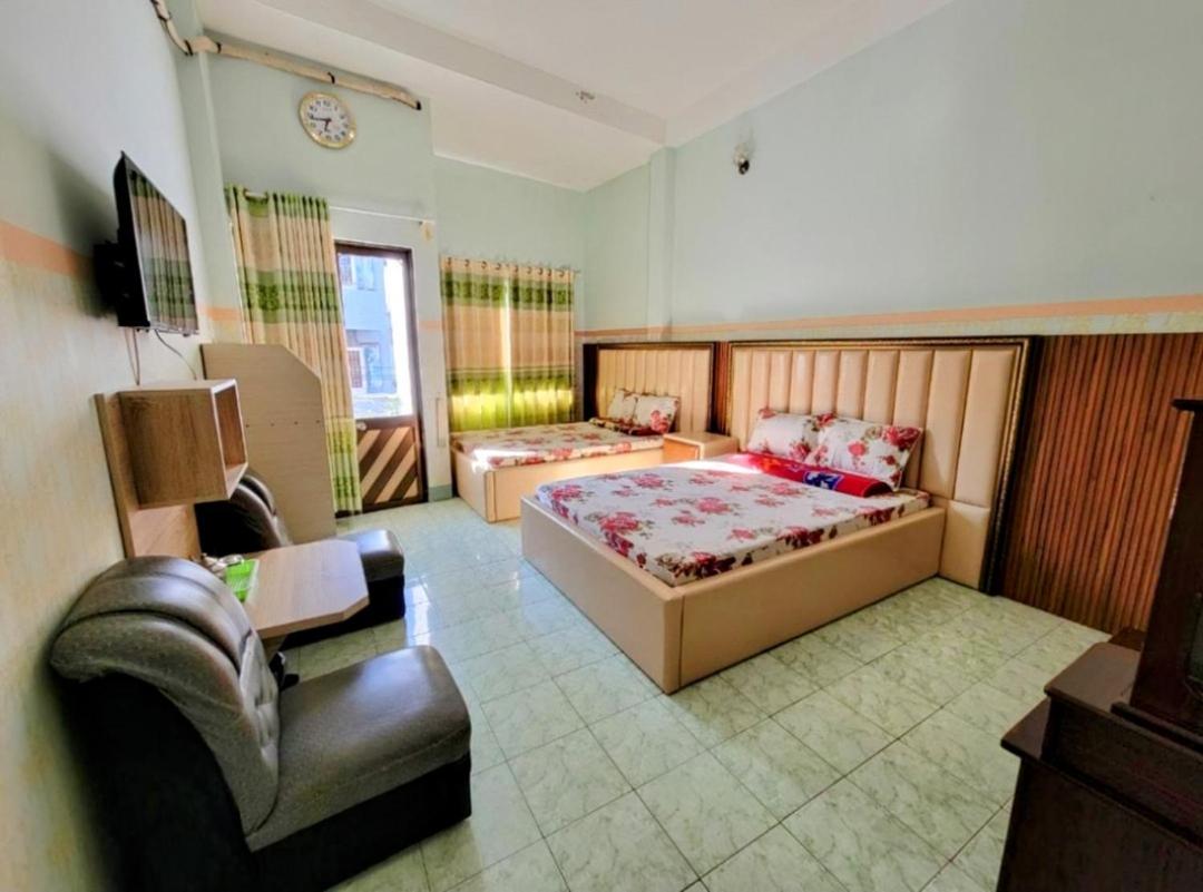 Double Room with Two Double Beds - Photo 7