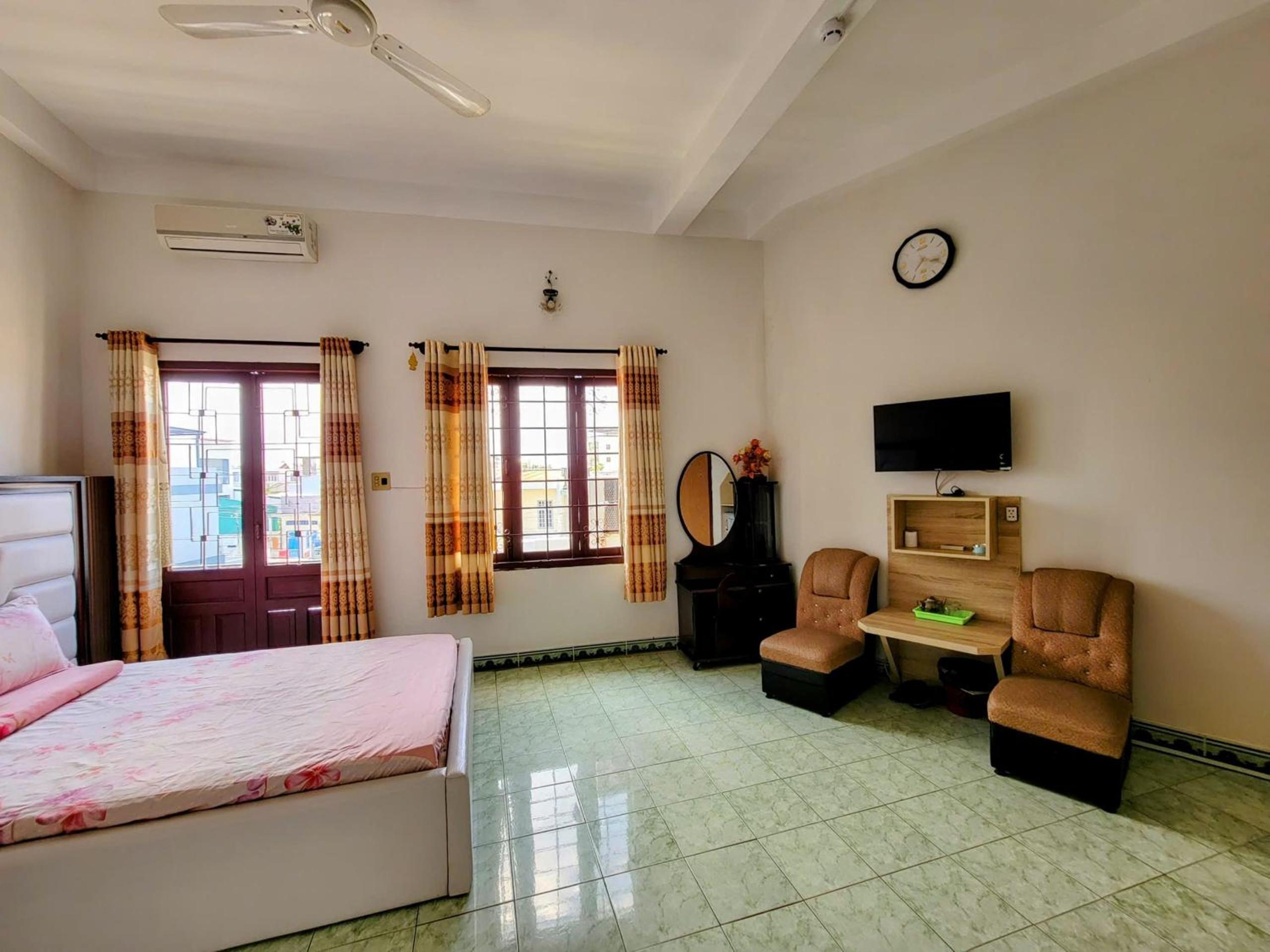 Double Room with Two Double Beds - Photo 14