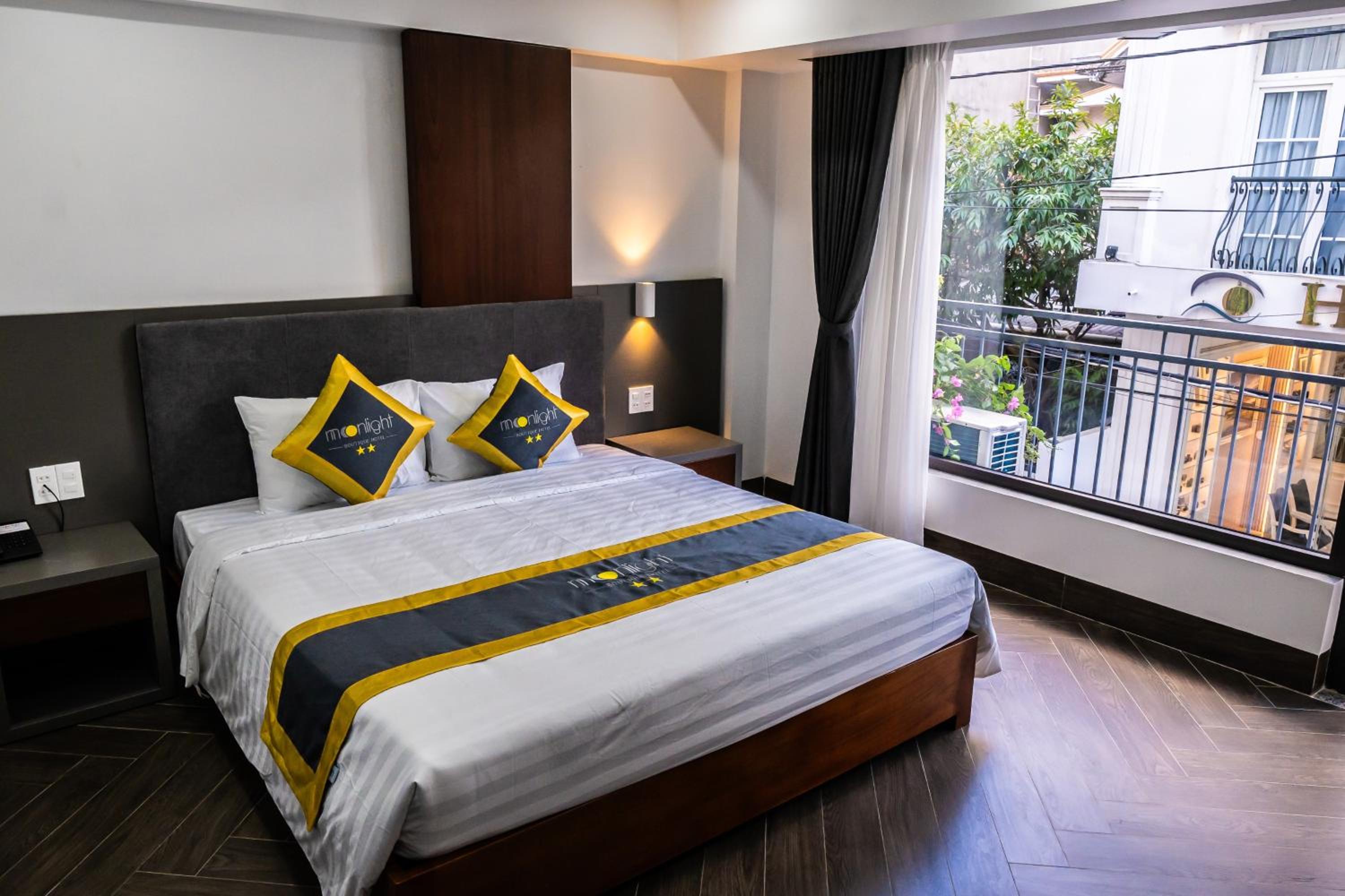 Deluxe Double Room - Photo 9