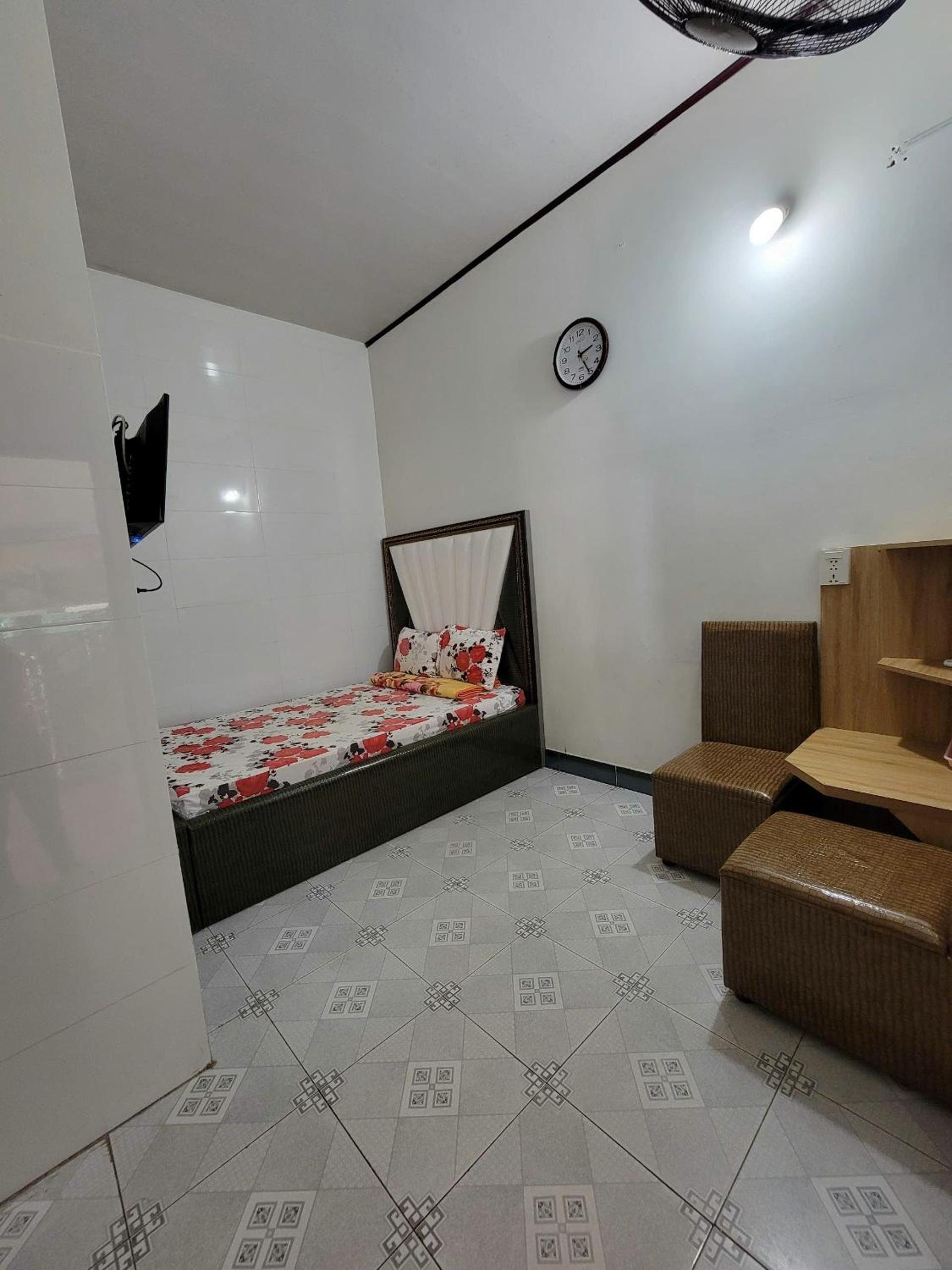 Double Room - Photo 6