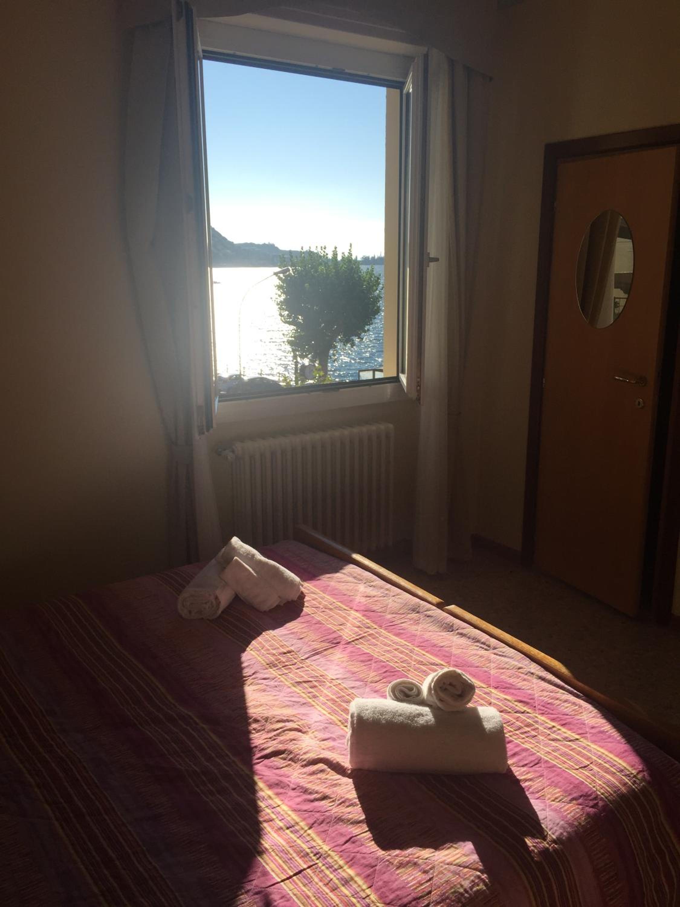 Double Room with Lake View - Photo 1