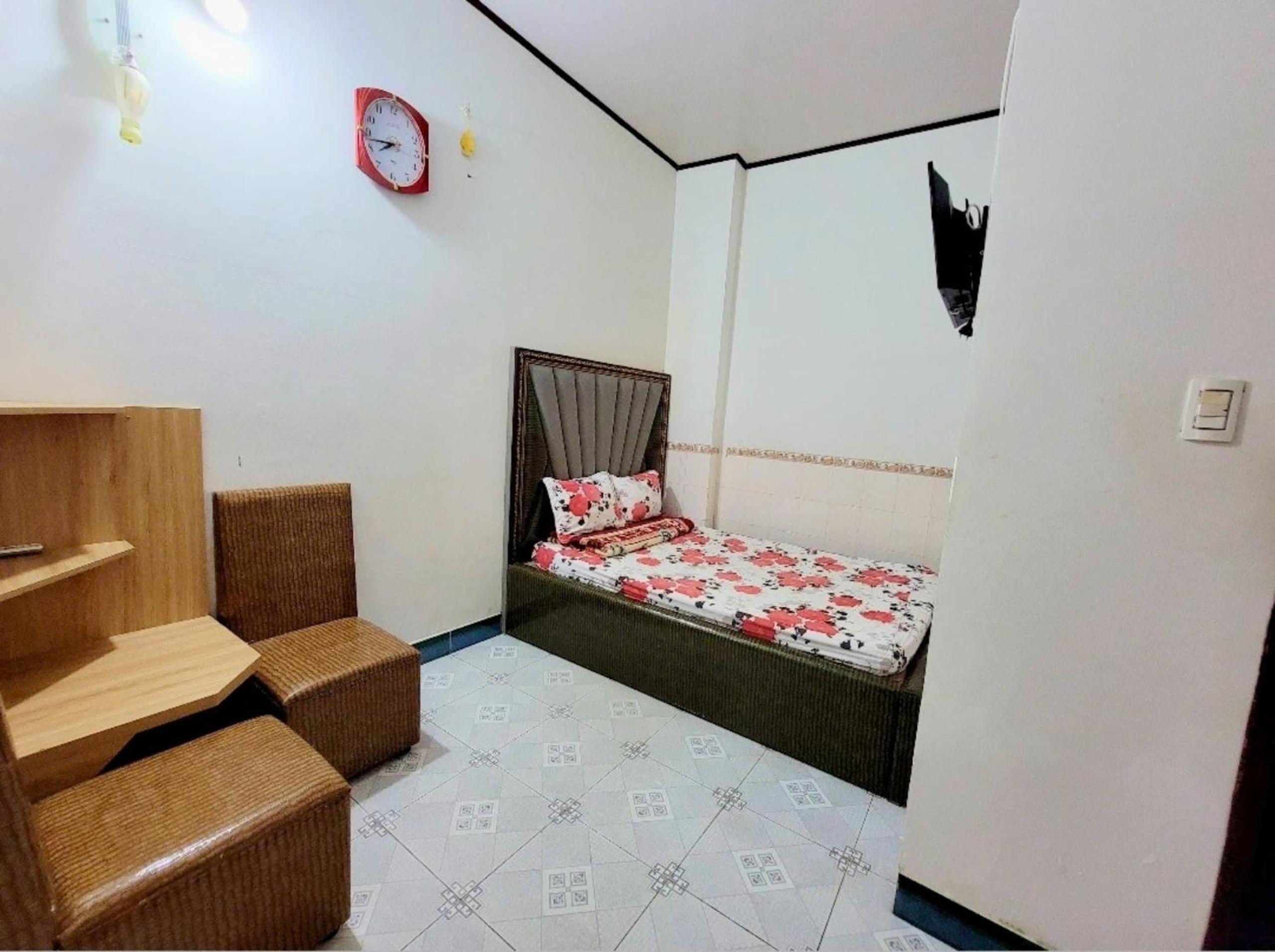 Double Room - Photo 7
