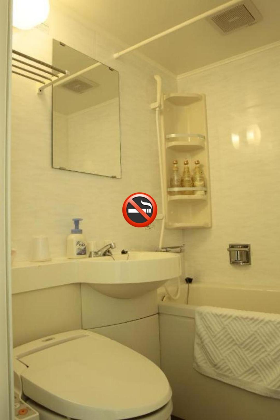 Standard Double Room - Non-Smoking photo 3