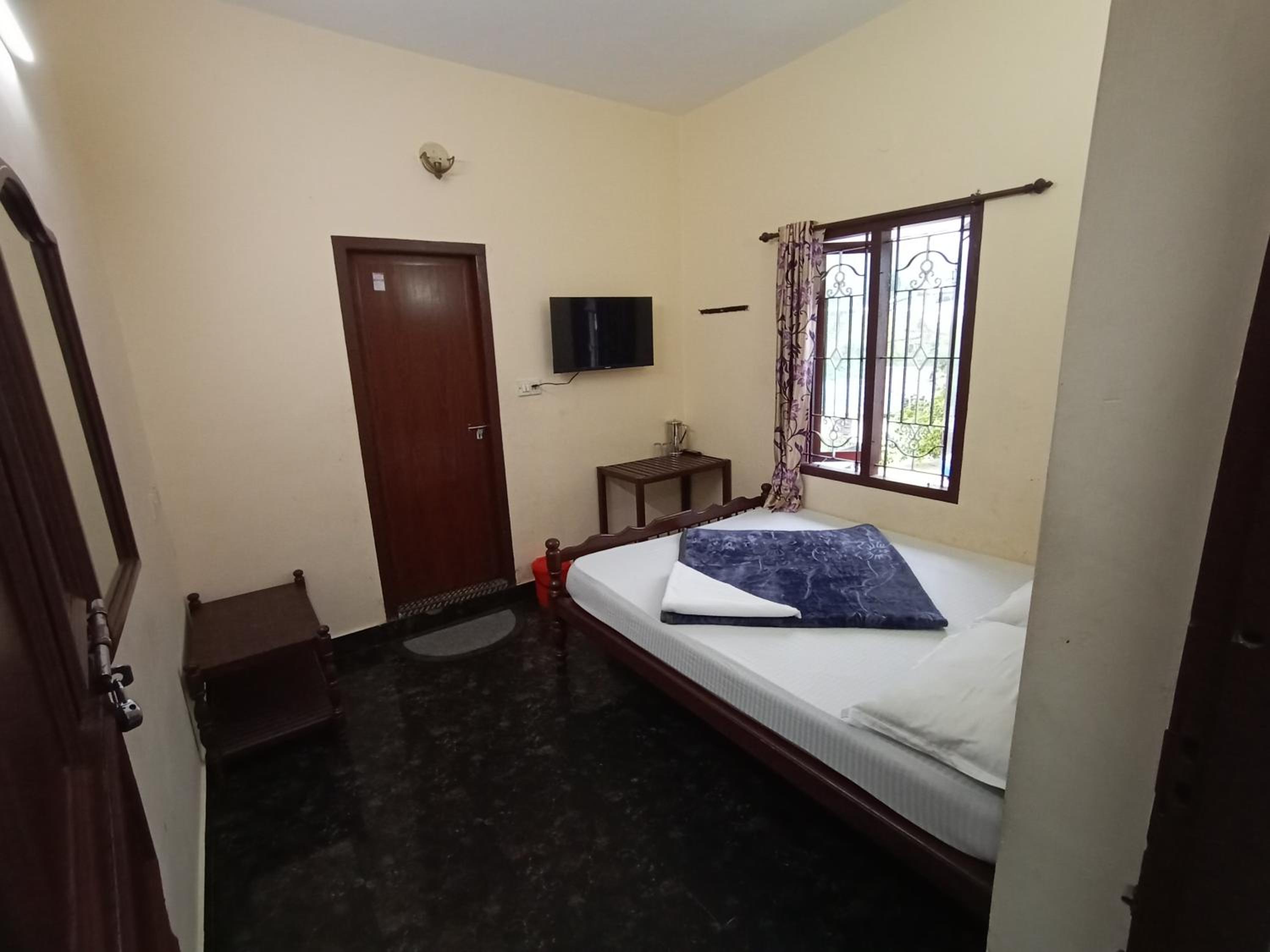 Standard Double Room photo 3