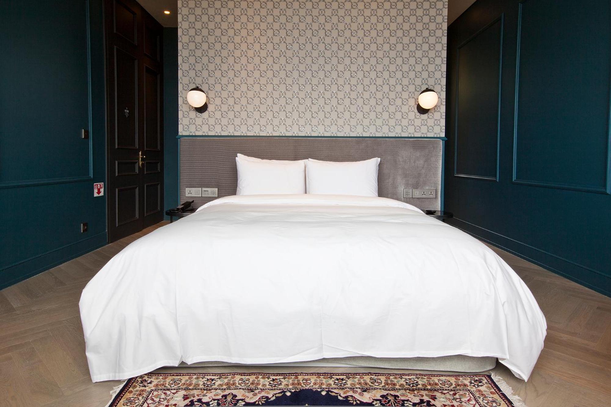 One-Bedroom Suite photo 2
