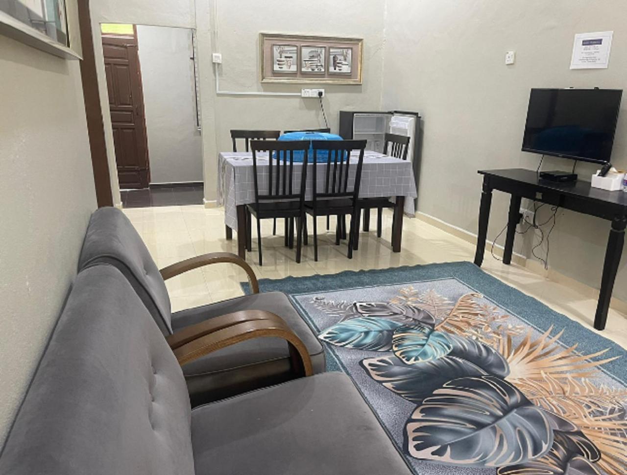 One-Bedroom House - Photo 4