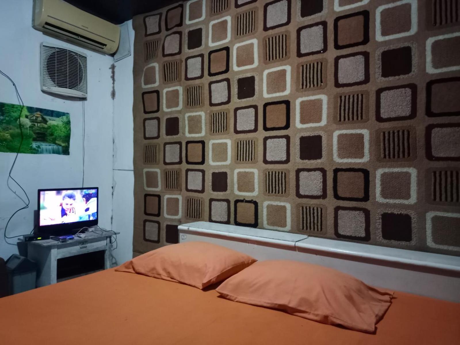 Standard Double Room - Photo 9