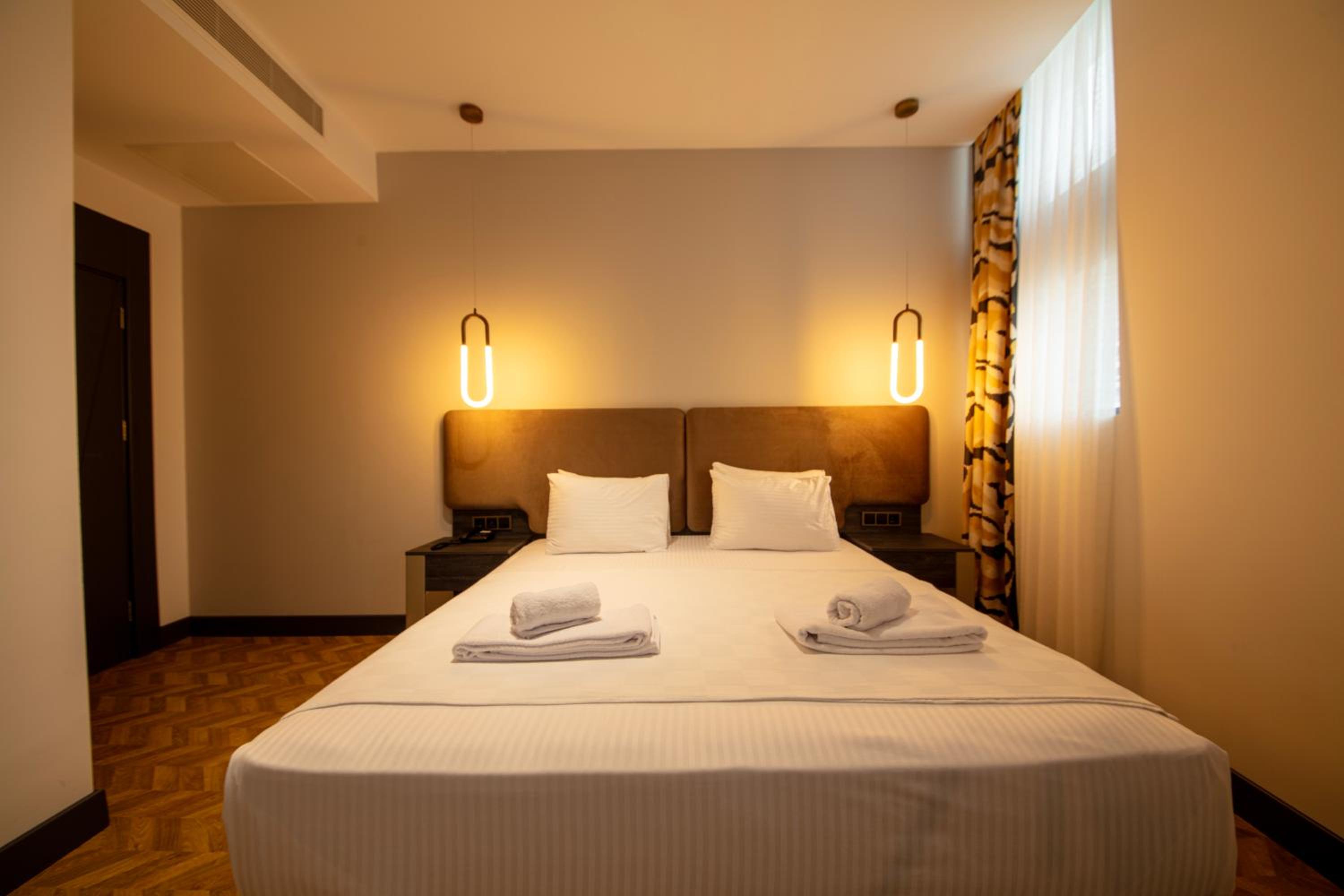 Two-Bedroom Suite - Photo 3