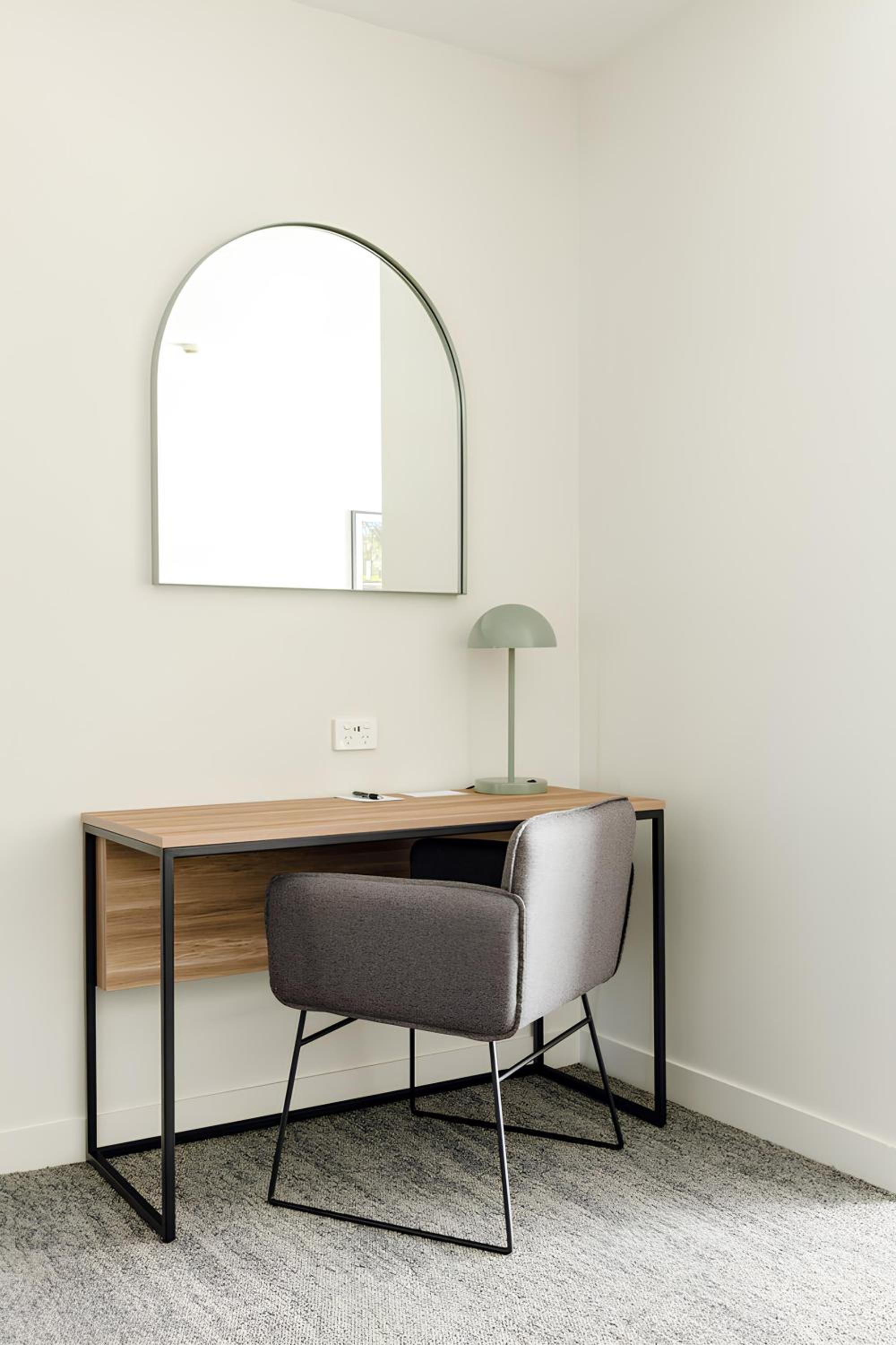 One-Bedroom Apartment - Photo 7