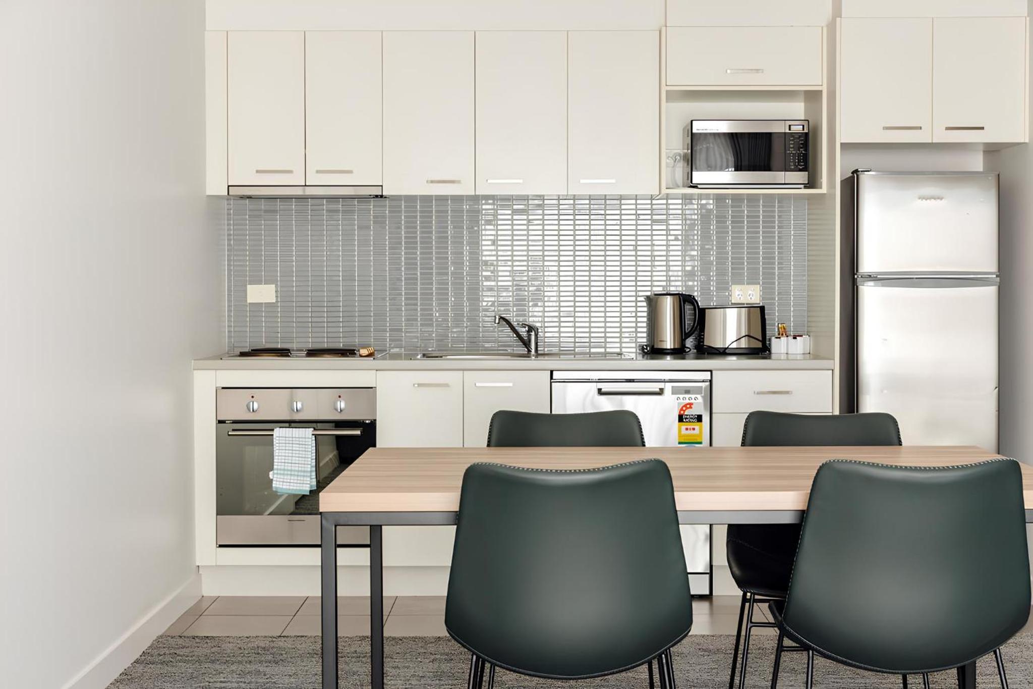 One-Bedroom Apartment - Photo 12