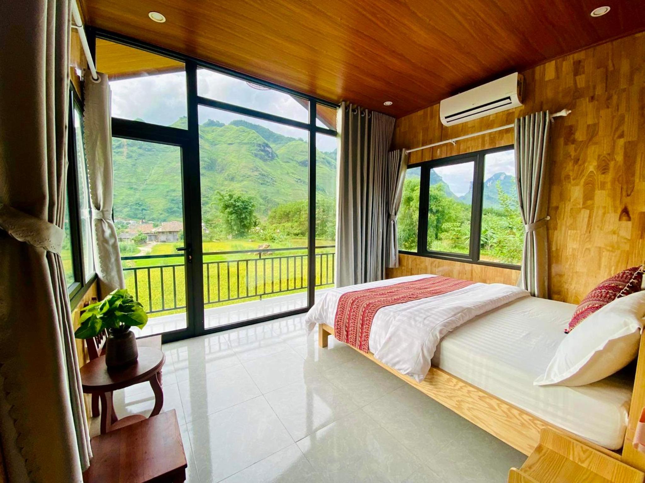 Deluxe Bungalow