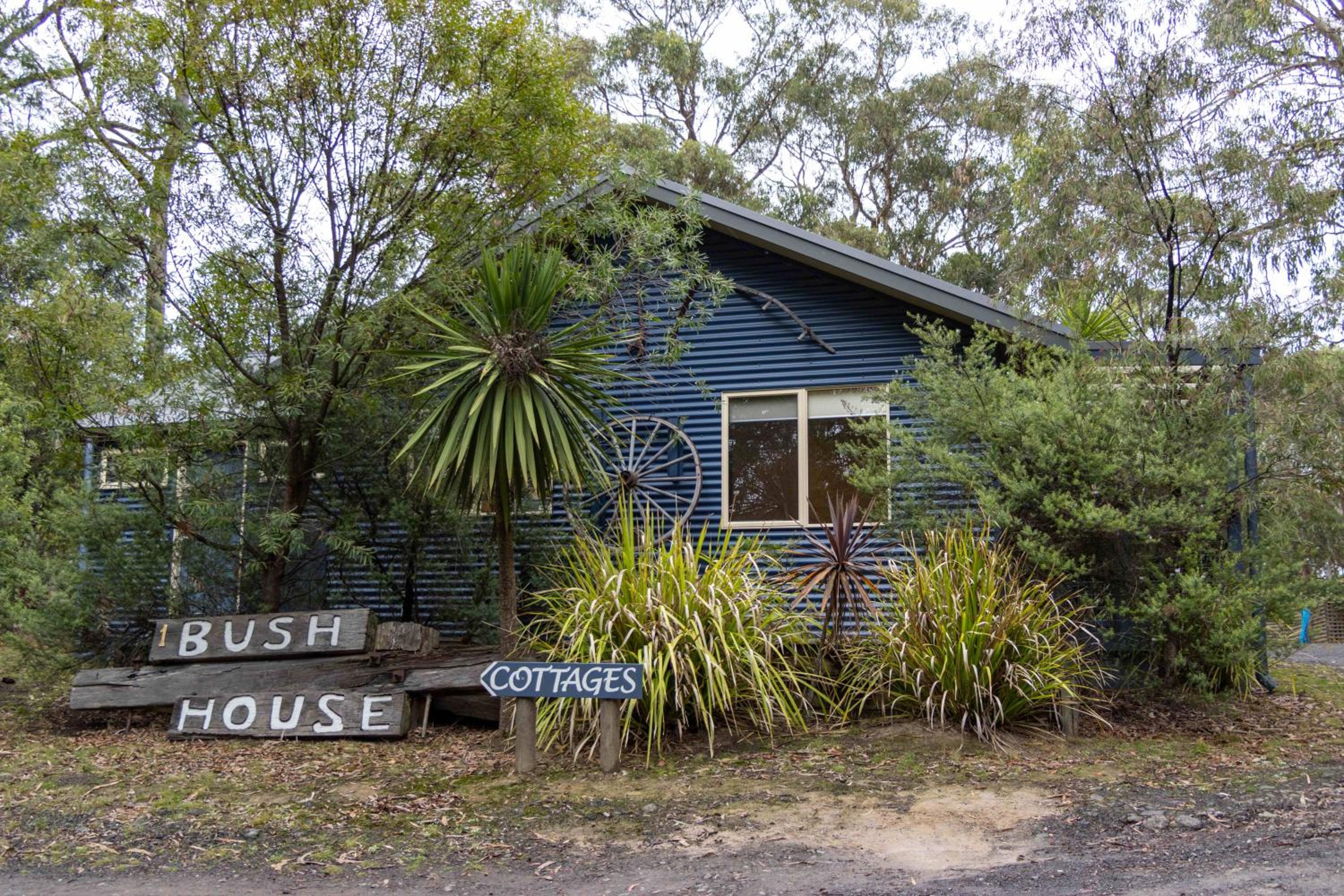 Two-Bedroom House photo 2