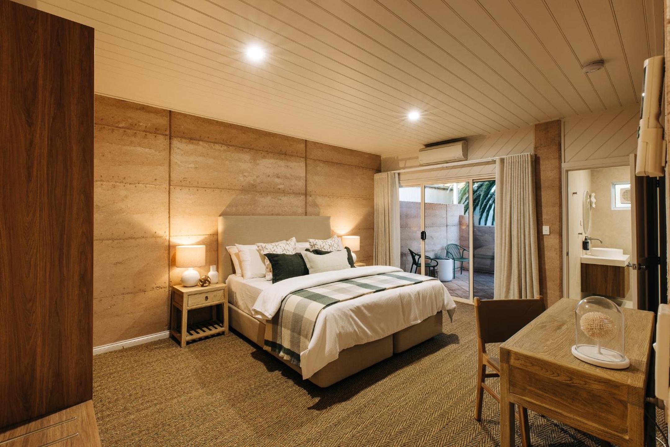 Three-Bedroom Villa photo 1