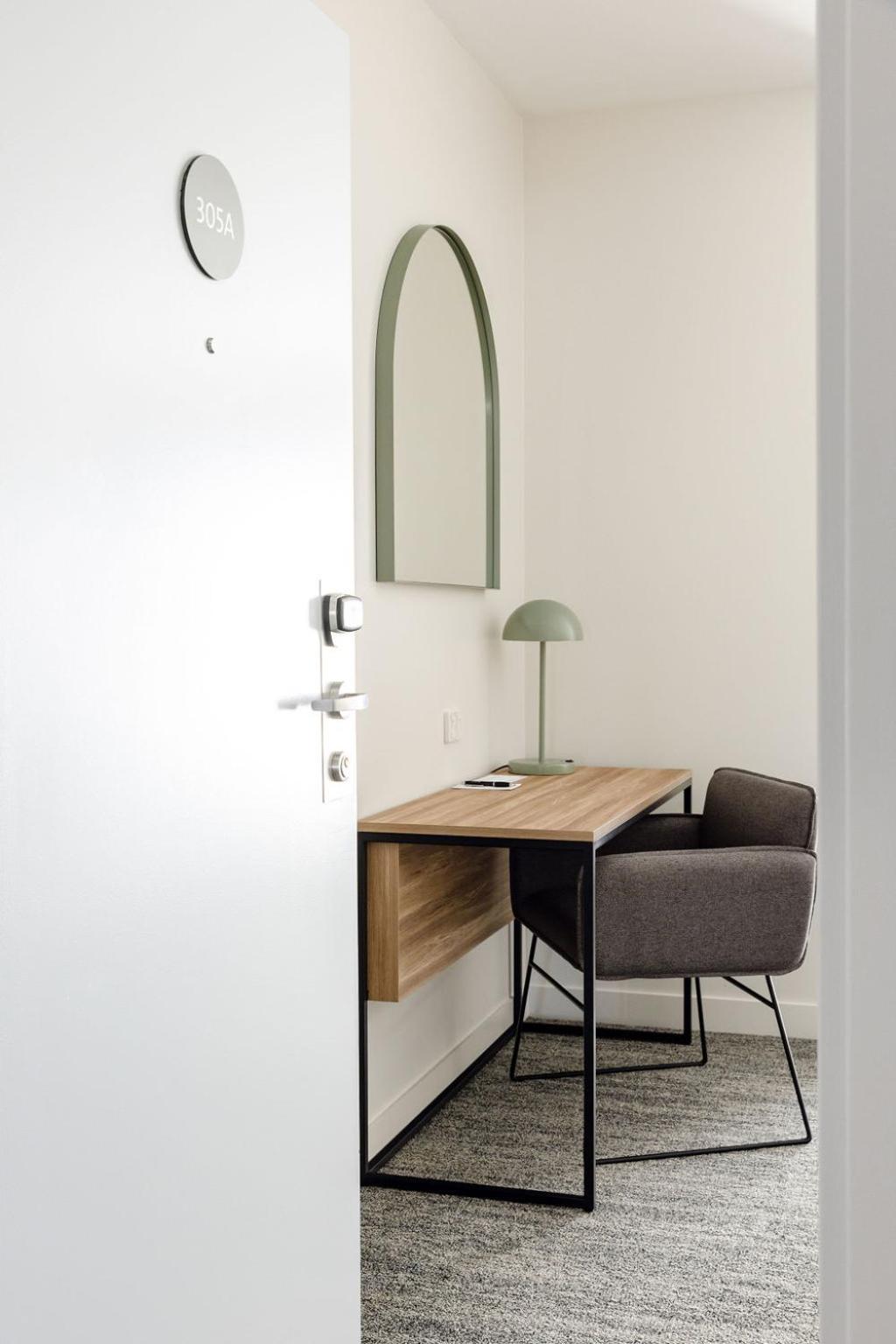 One-Bedroom Apartment - Photo 10