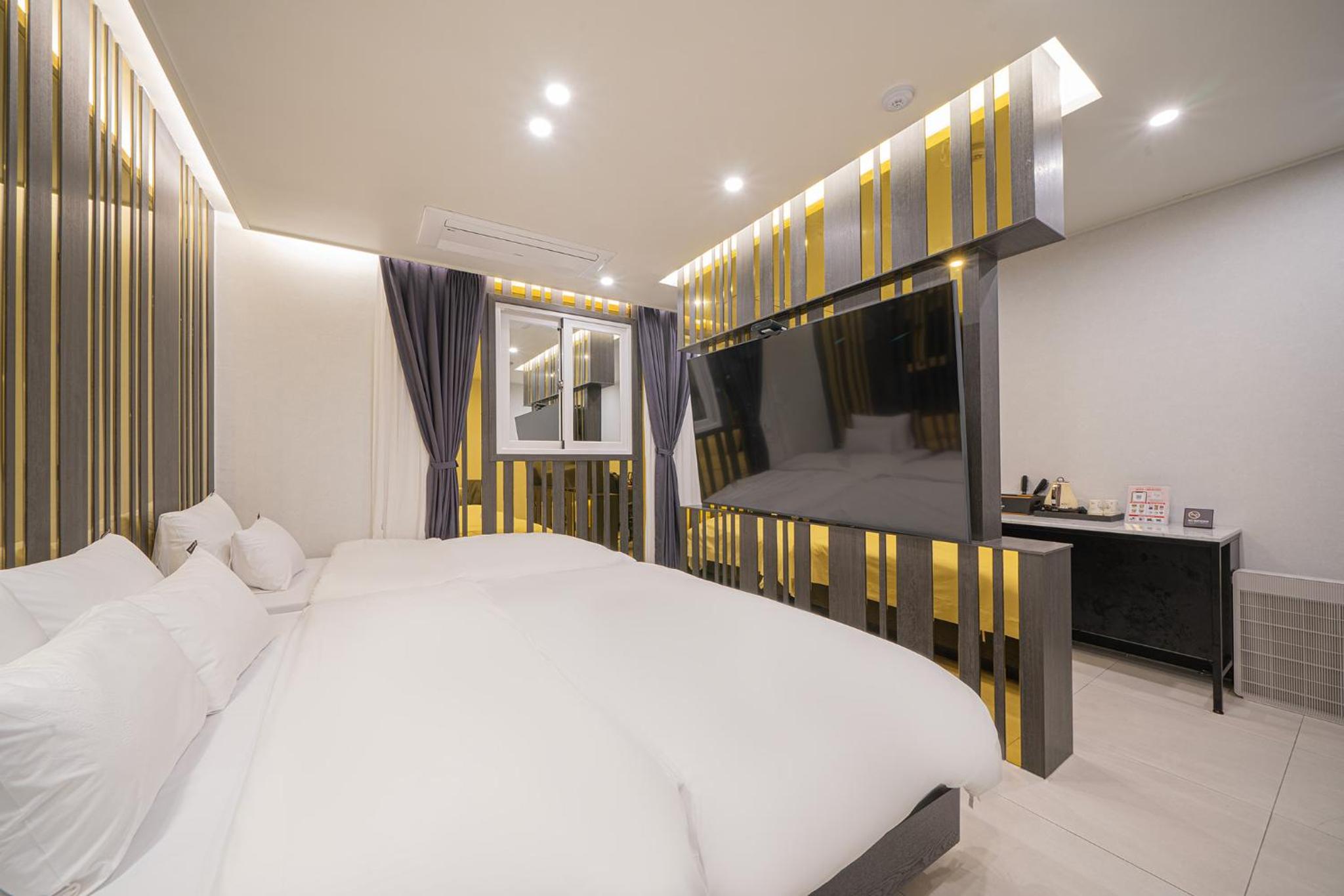 Superior Twin Room photo 3