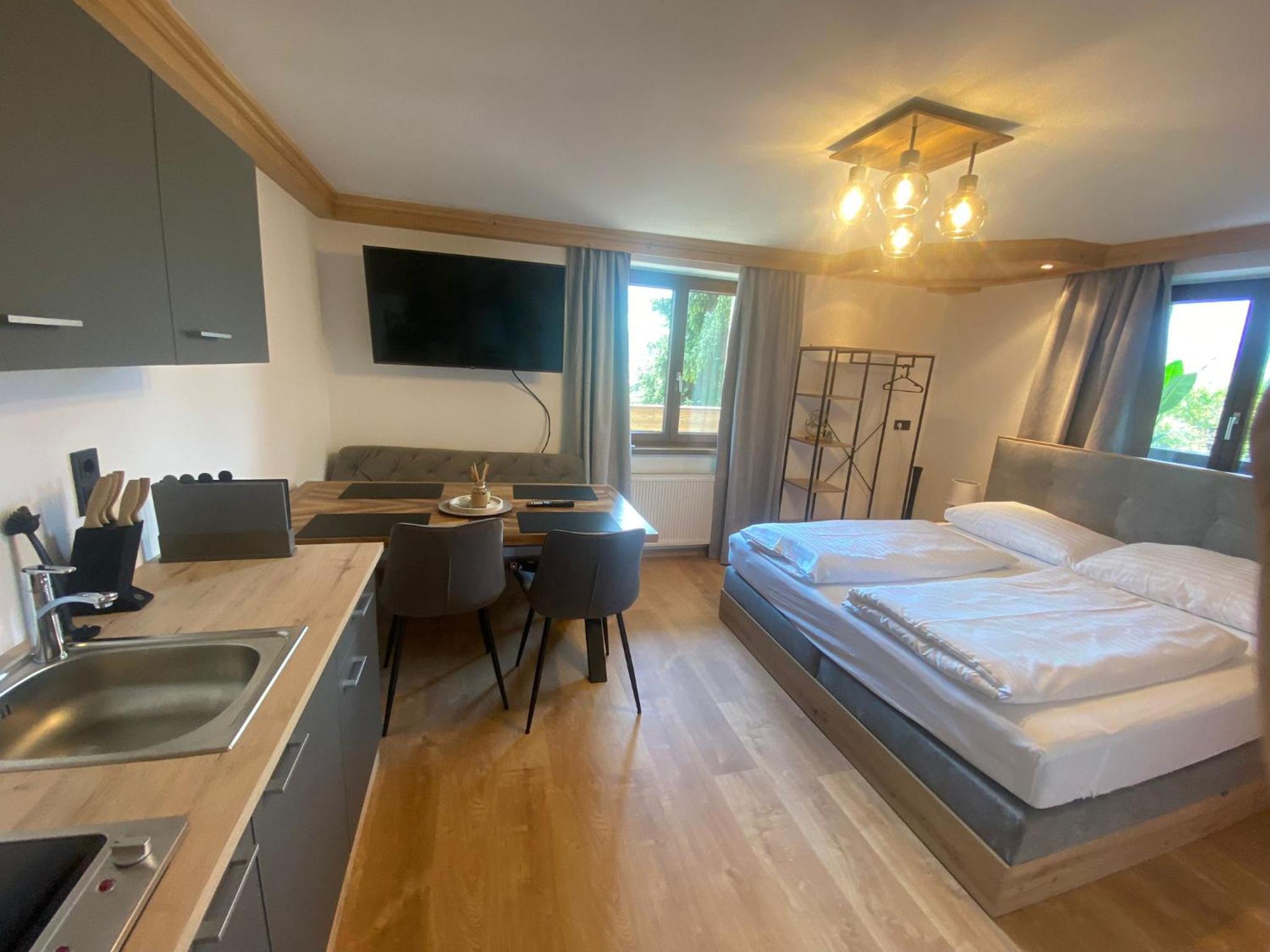 Two-Bedroom Deluxe Apartment photo 1