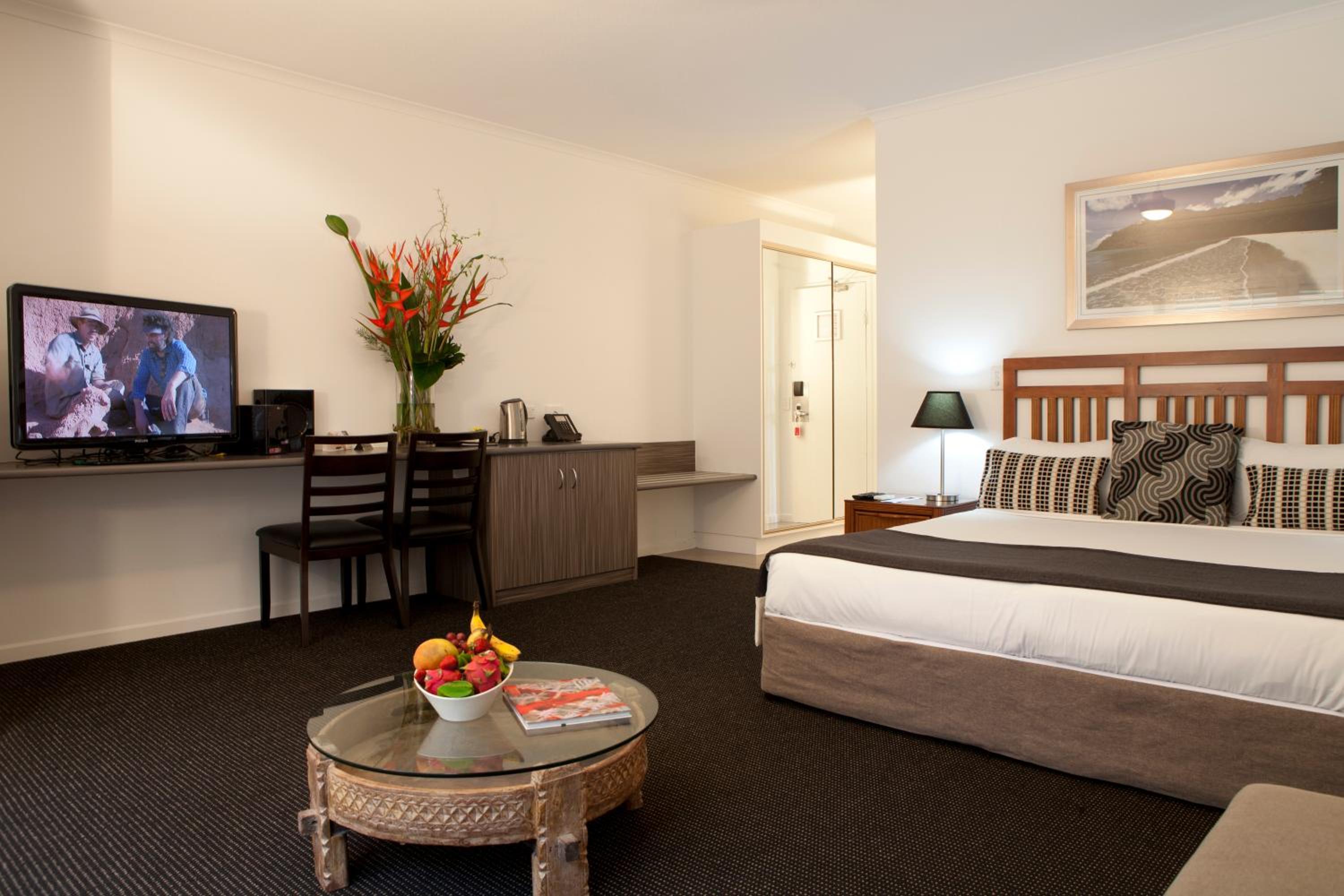 Standard King Room photo 2