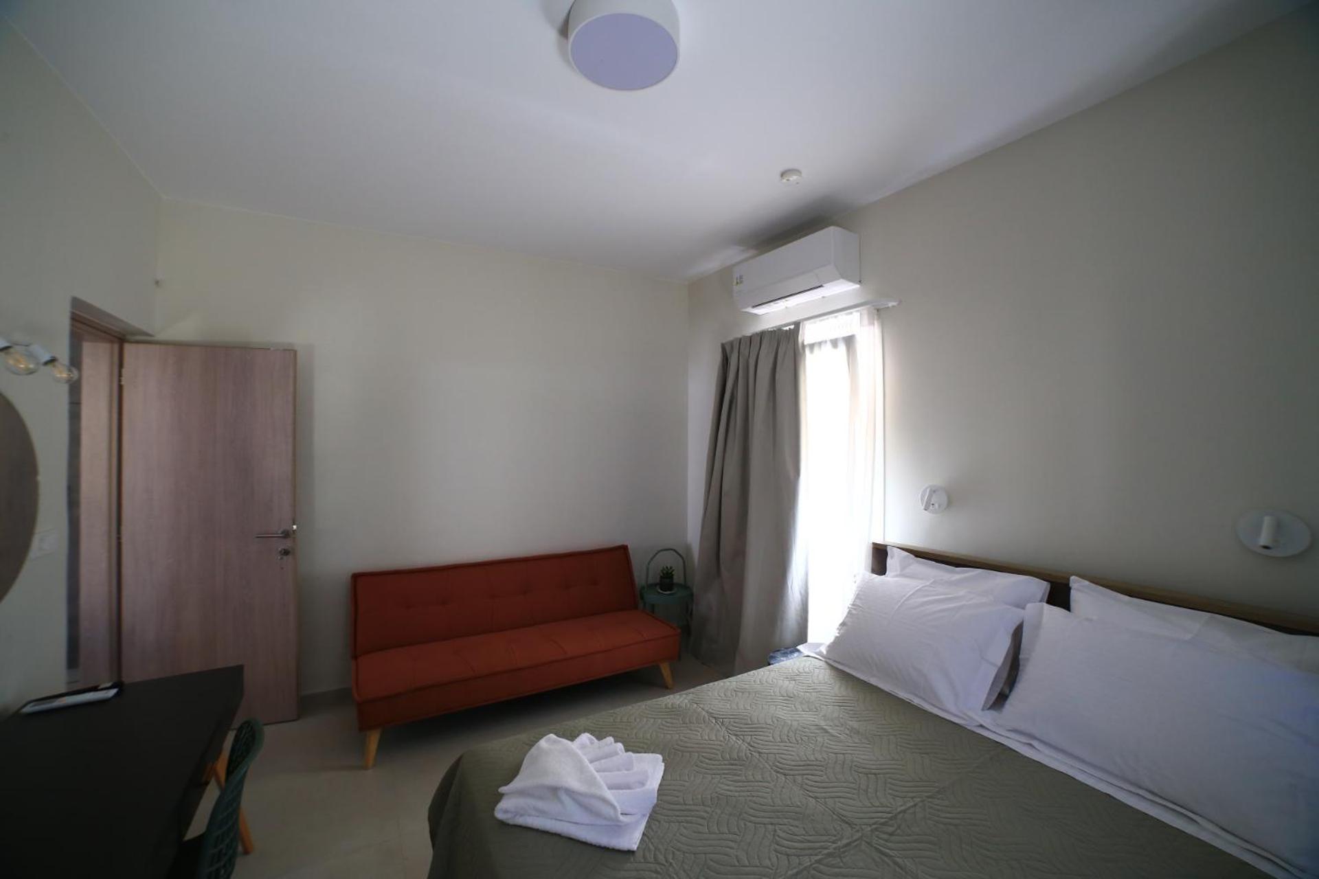 Superior One-Bedroom Apartment with Balcony