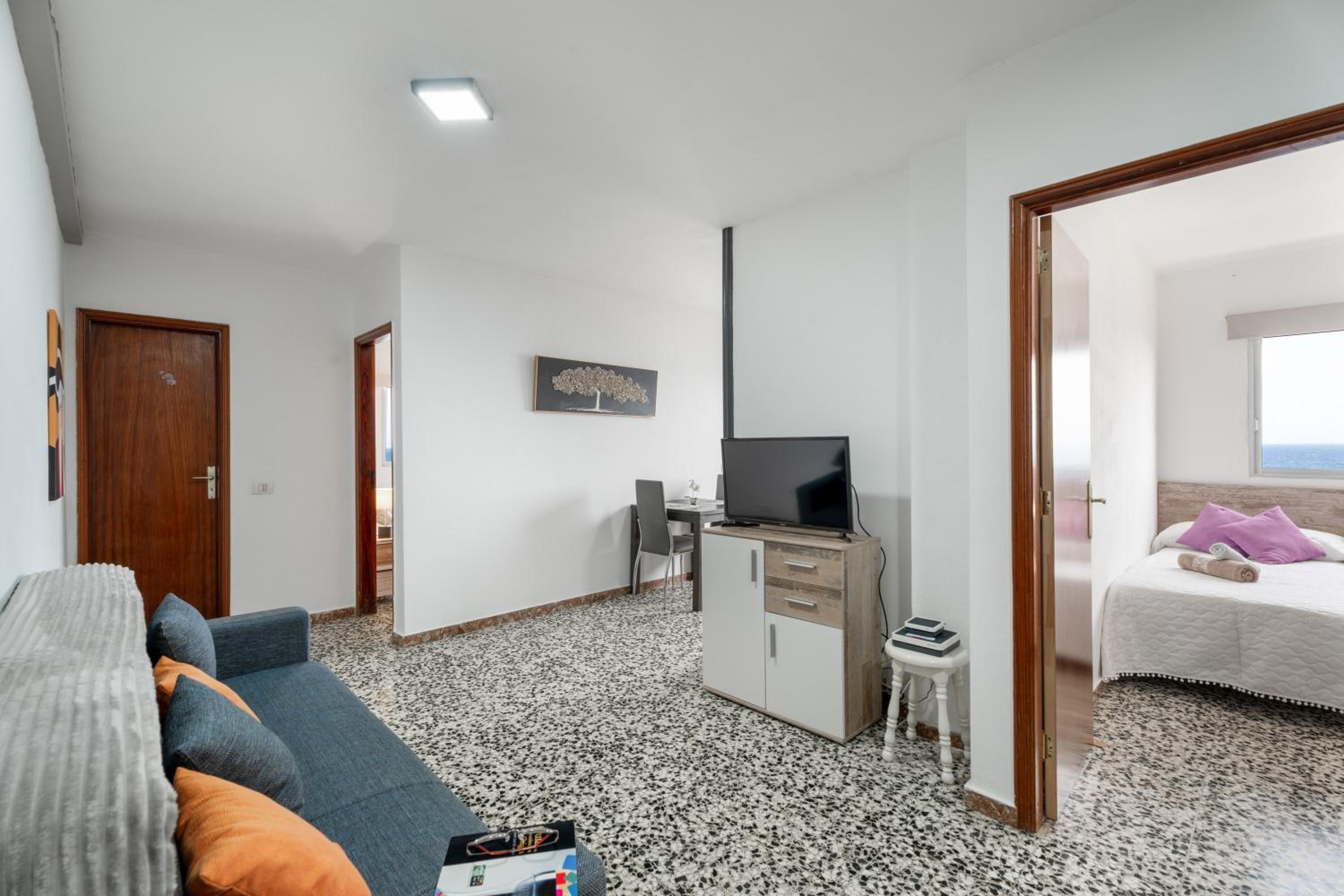 Two-Bedroom Deluxe Apartment with Ocean View photo 2
