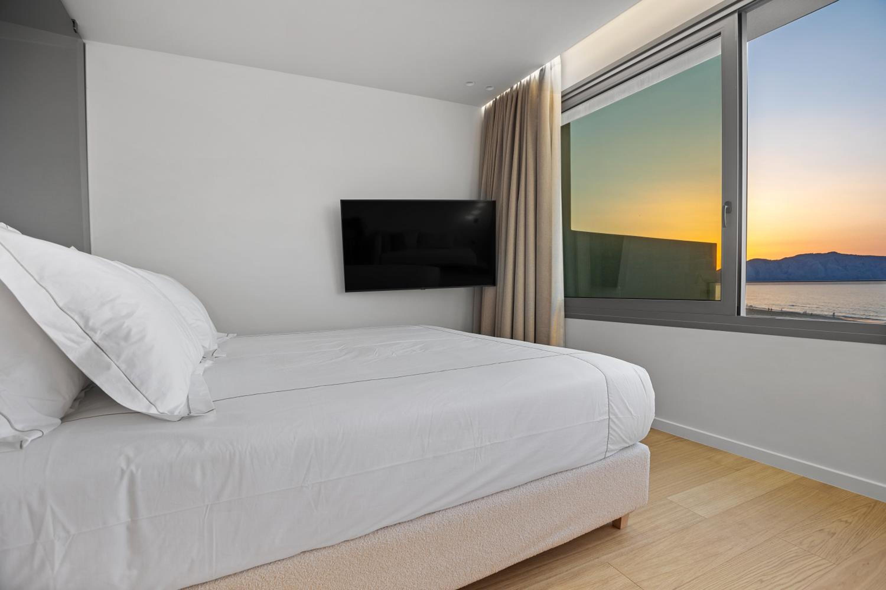 Sky Junior Suite Swim Up Sea View photo 2